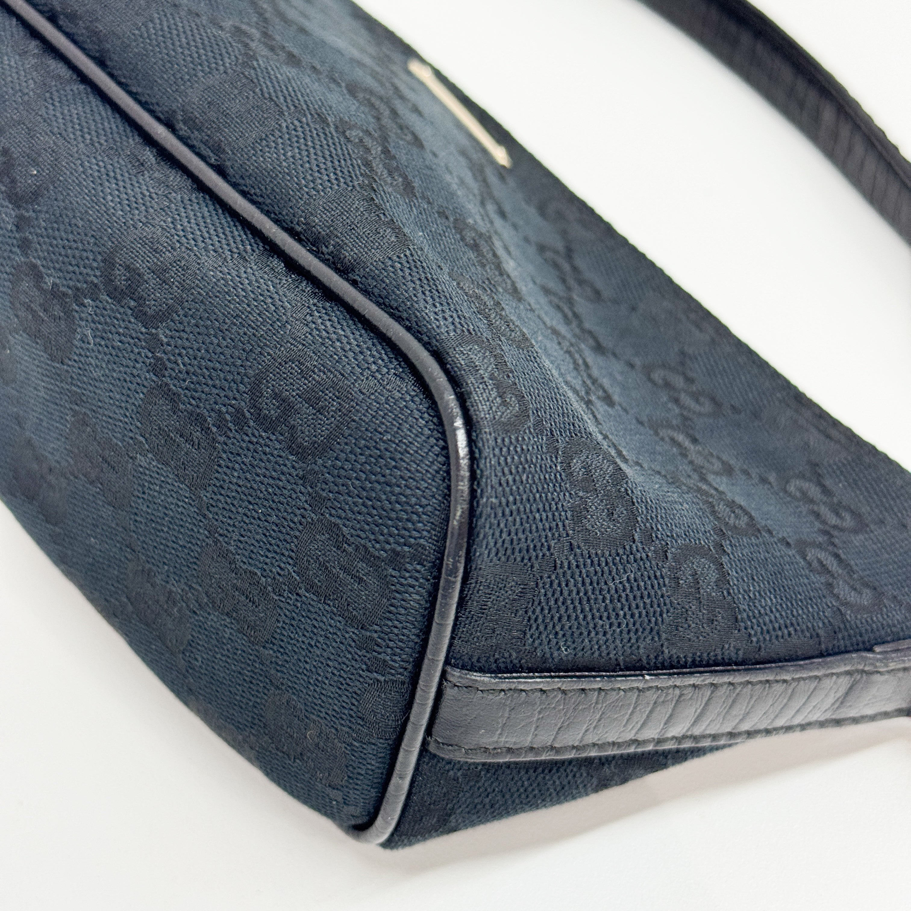 GG Black Canvas Boat Shoulder Bag