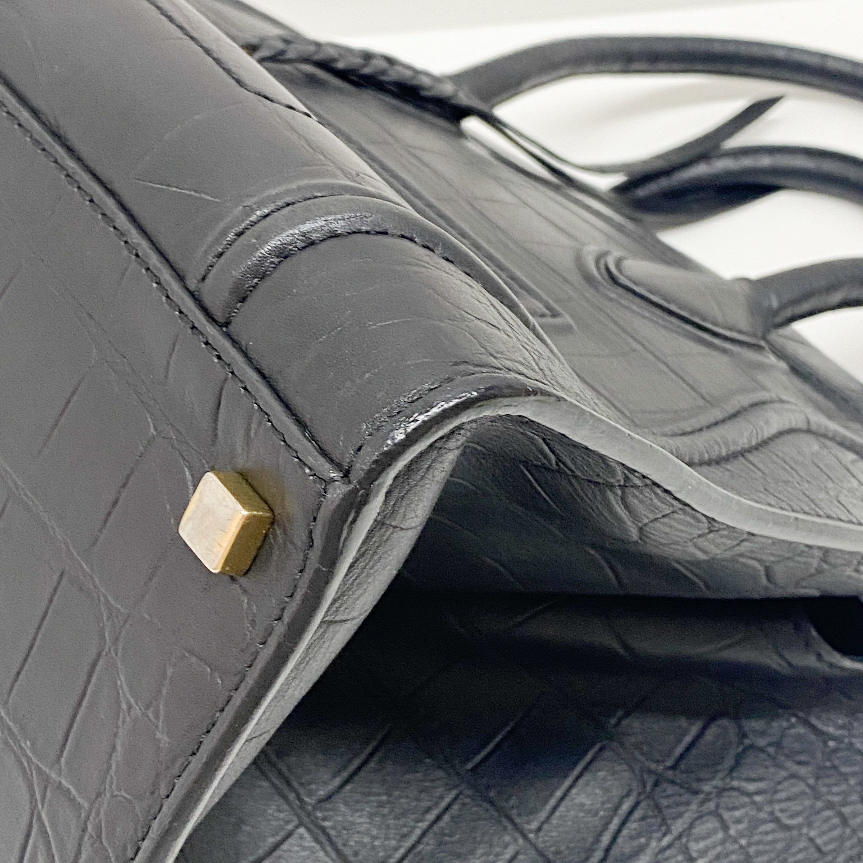 Luggage Phantom Black Crocodile Embossed Hand Bag