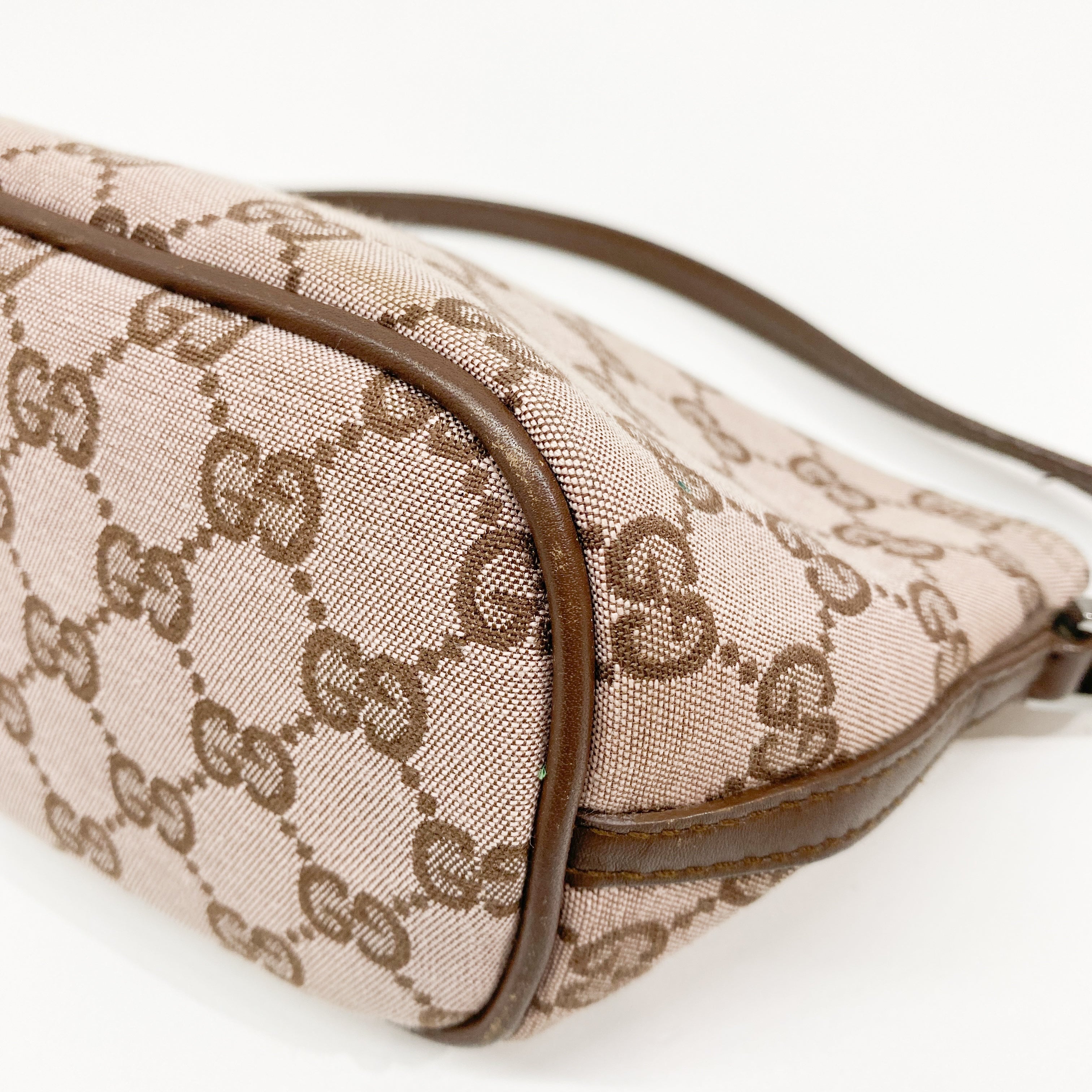 GG Canvas Brown Boat Shoulder Bag