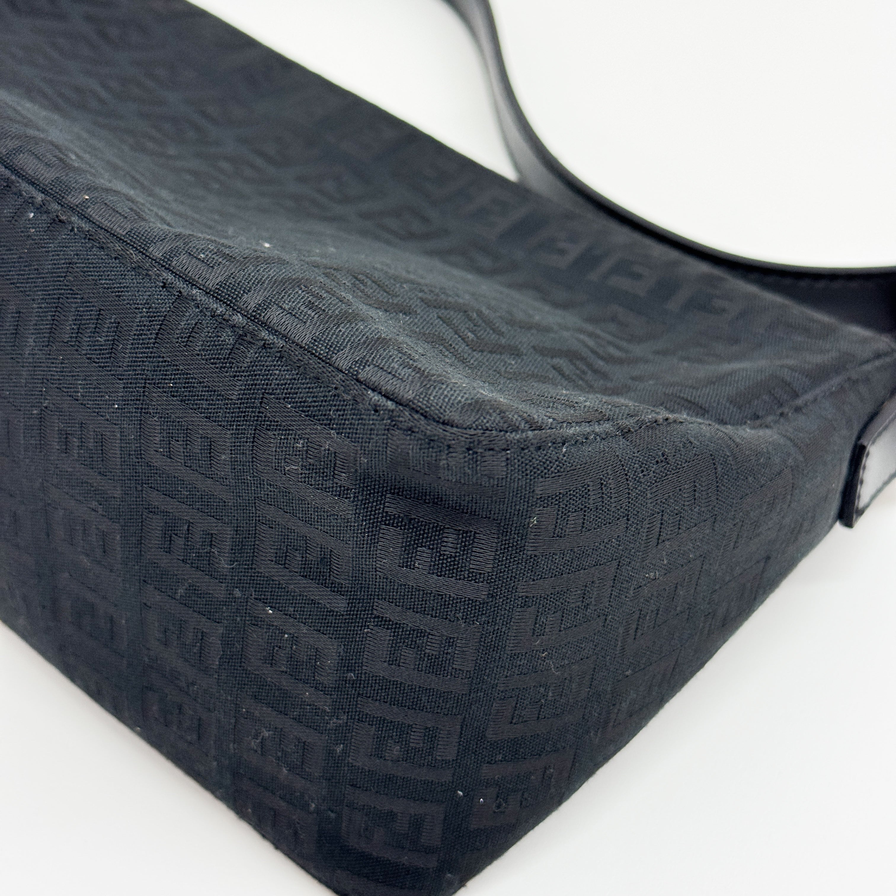 Zucca Black Canvas Shoulder Bag