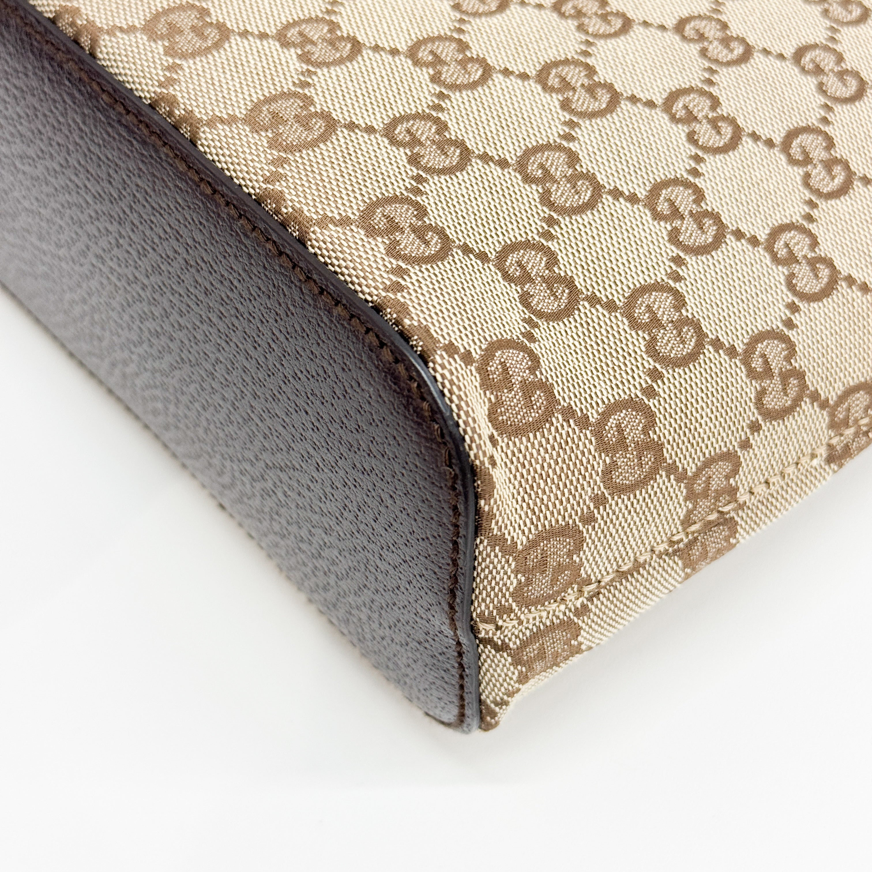 GG Canvas Brown Shoulder Bag