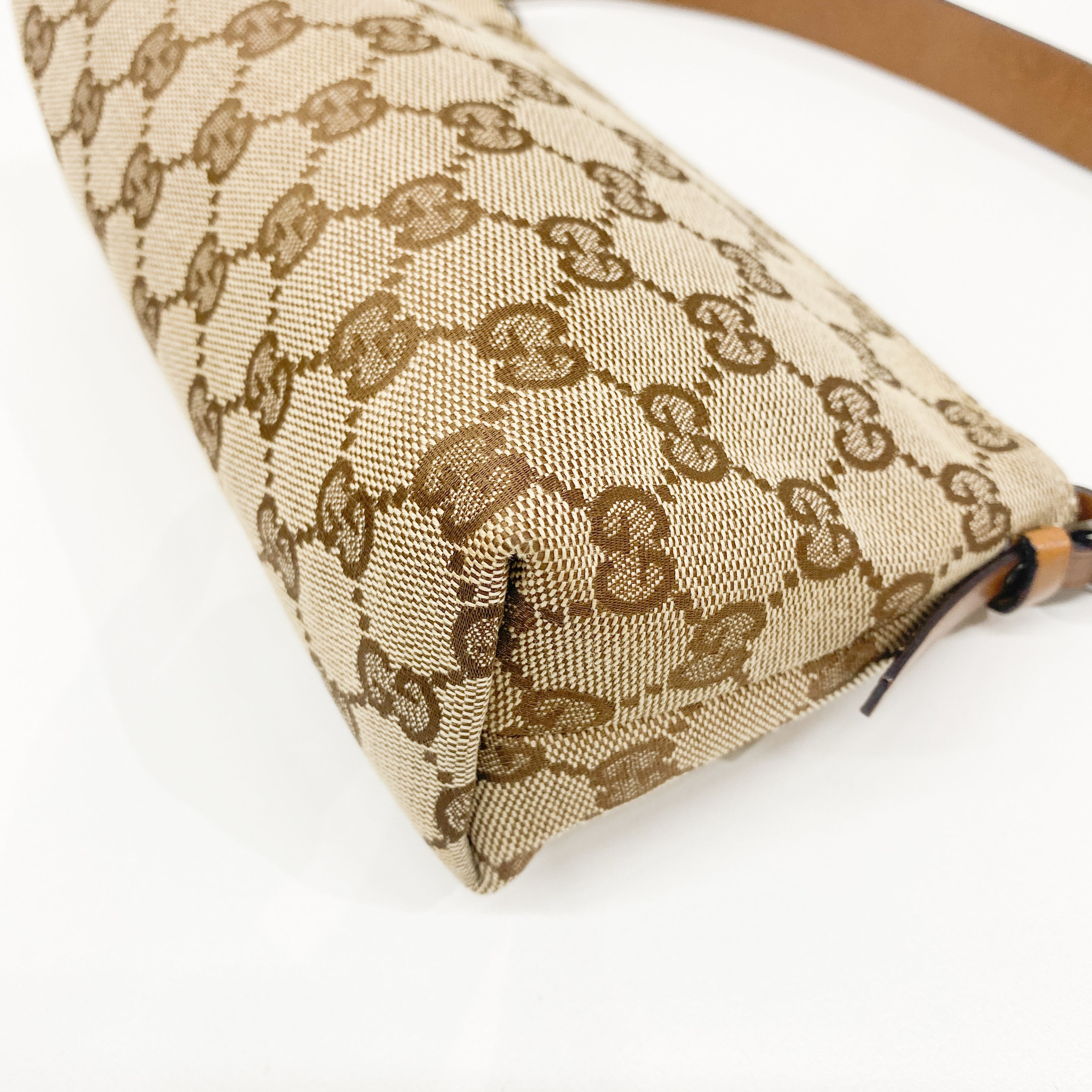 GG Canvas Brown Pouch Shoulder Bag