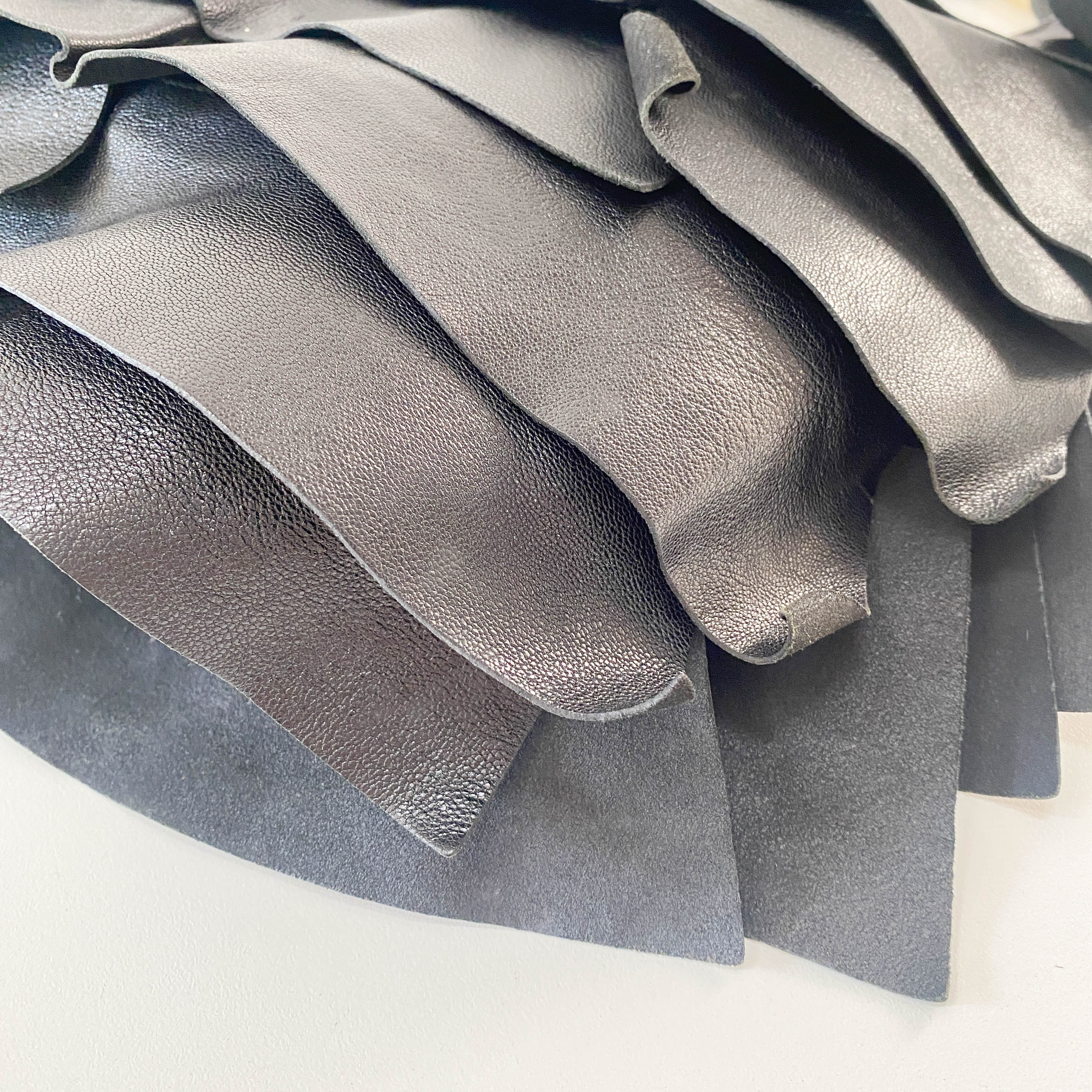 Saint Tropez Black Leather Shoulder Bag