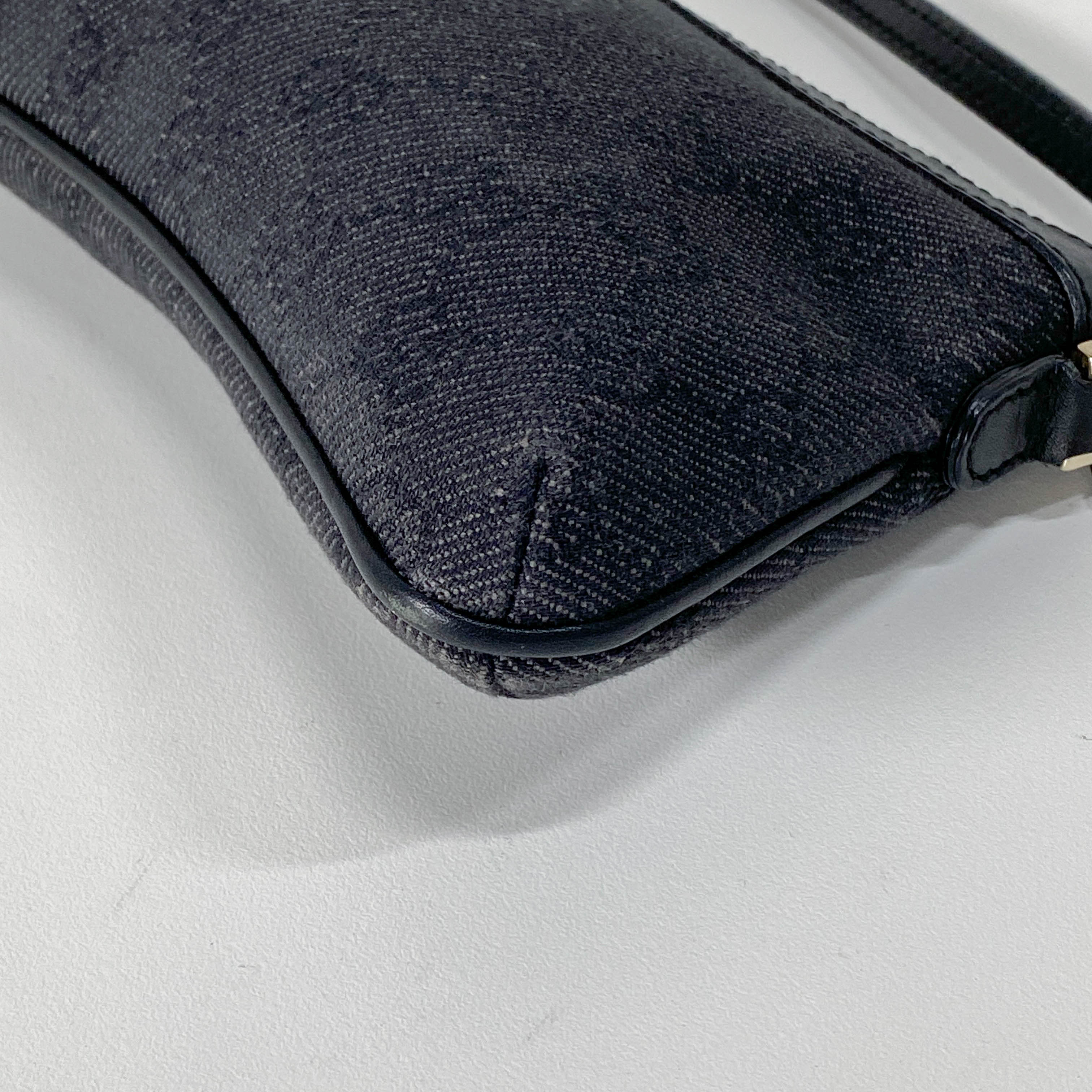 Small GG Canvas Black Shoulder Bag