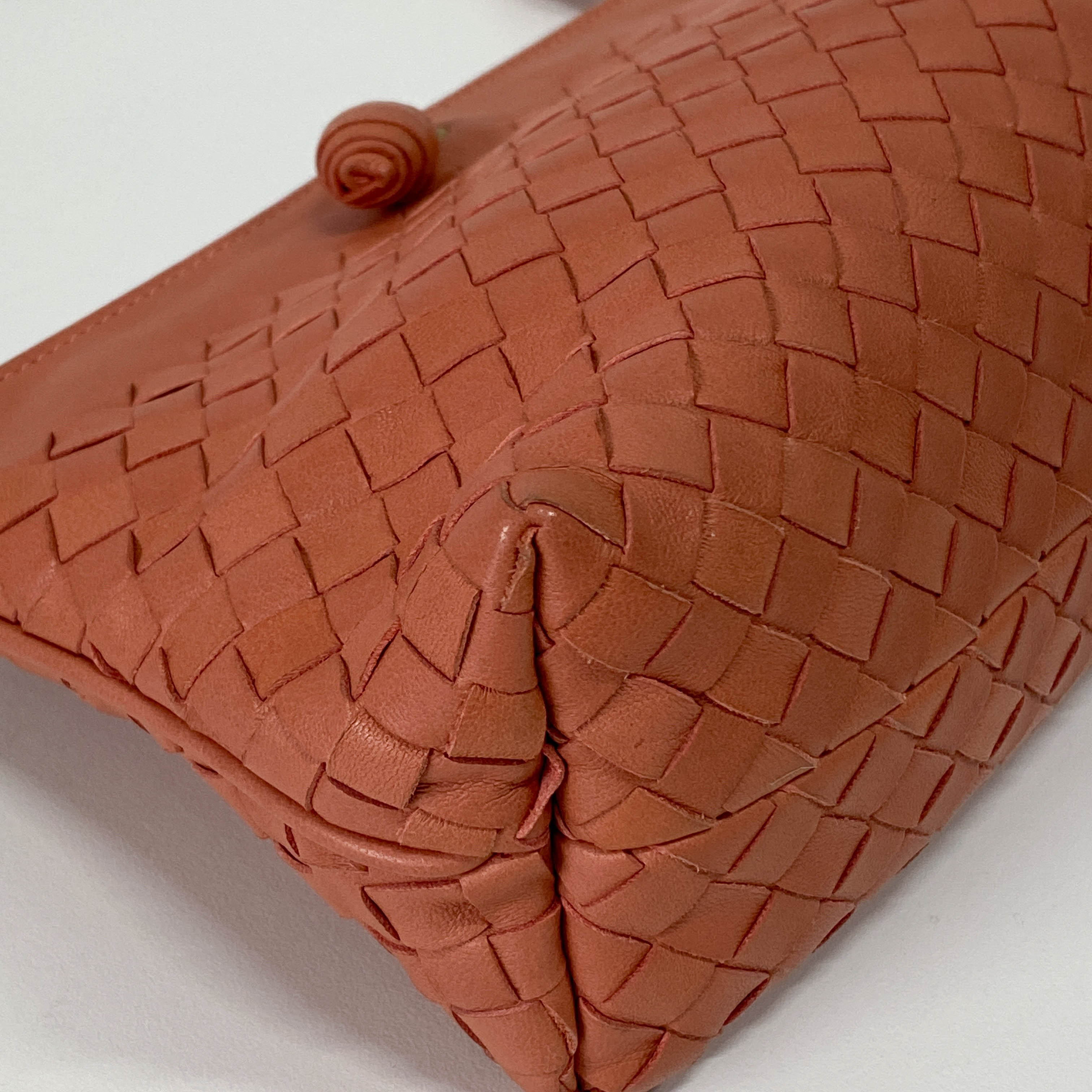 Intrecciato Pink Leather Shoulder Bag