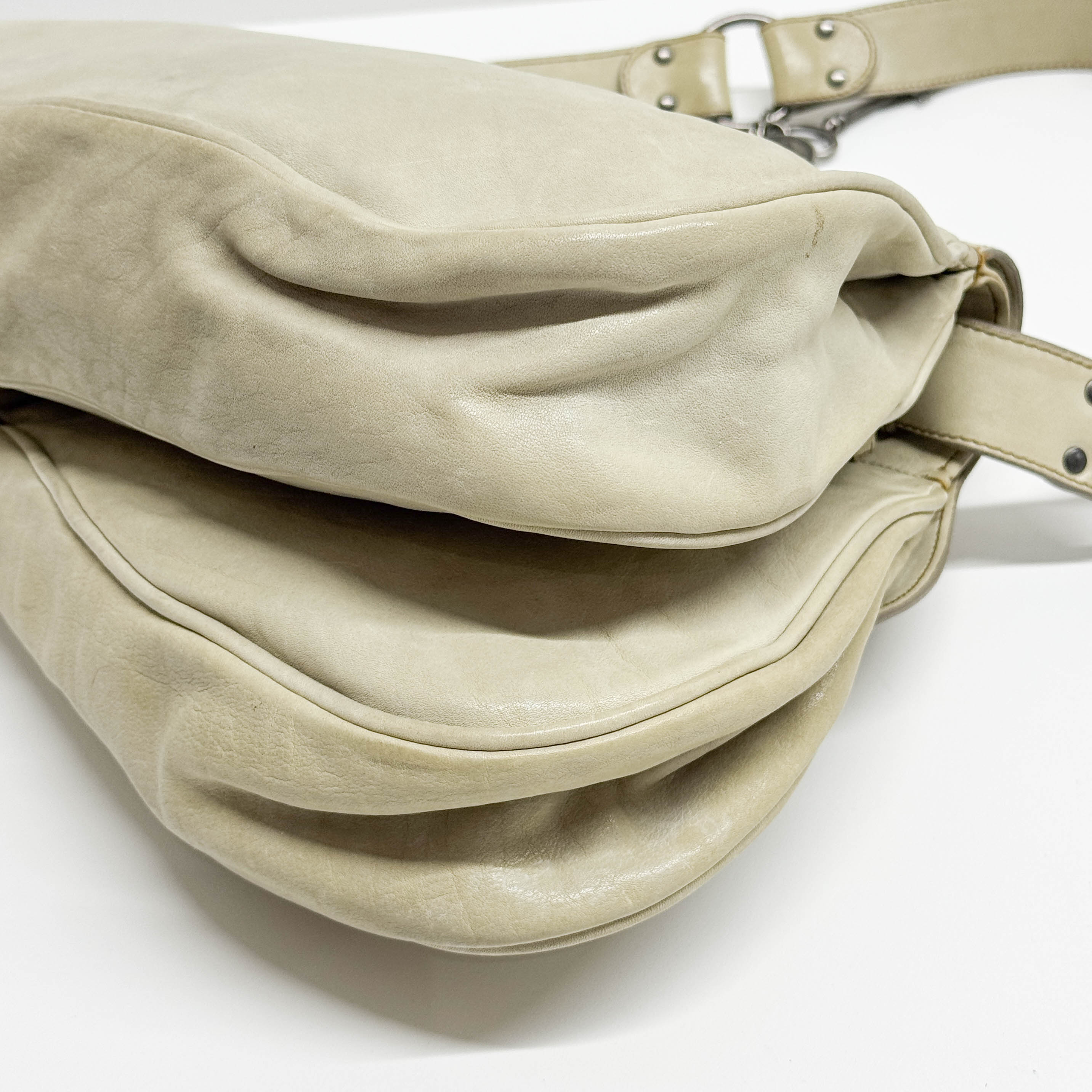 Gaucho ivory Calfskin Leather Shoulder Bag