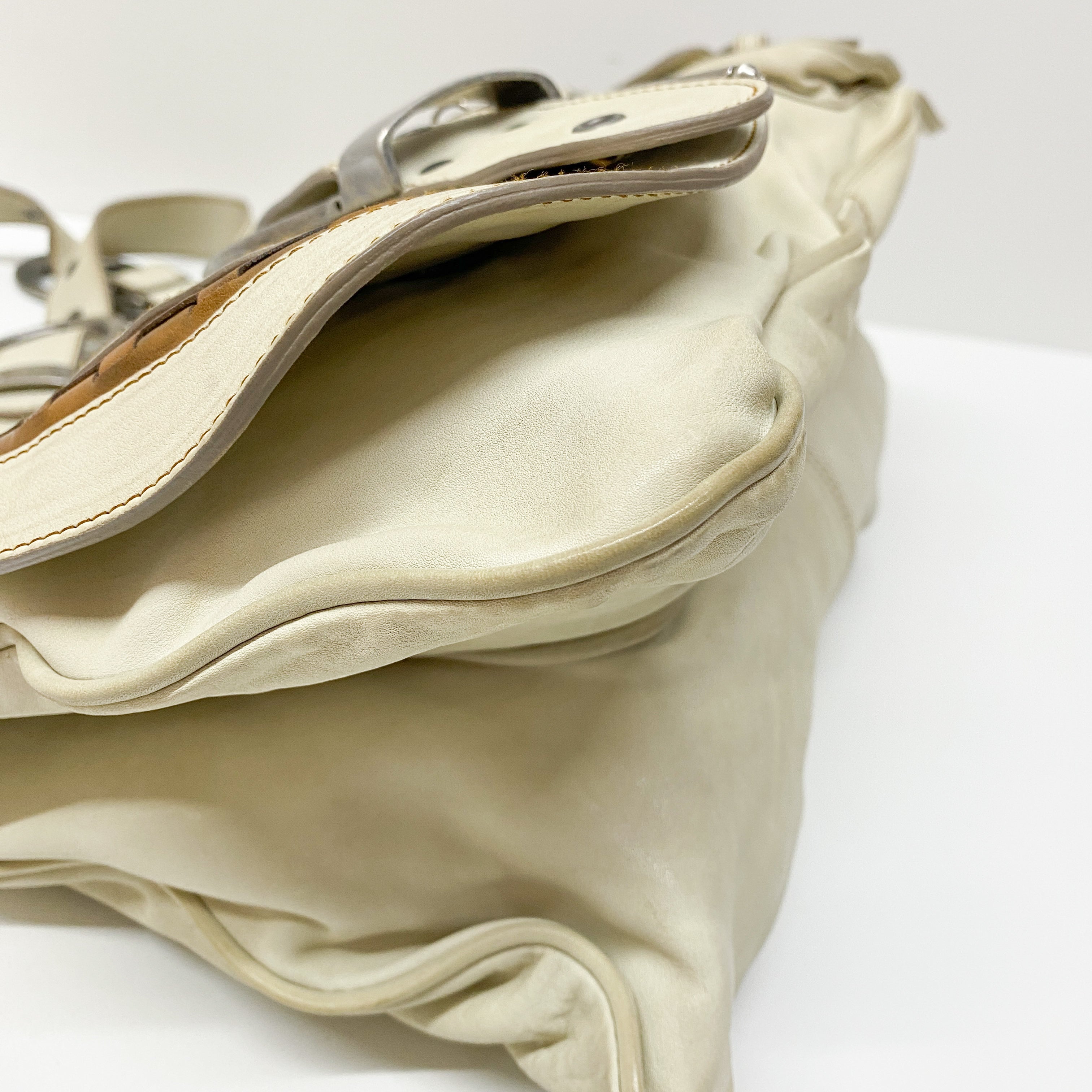 Gaucho Beige Leather Shoulder Bag