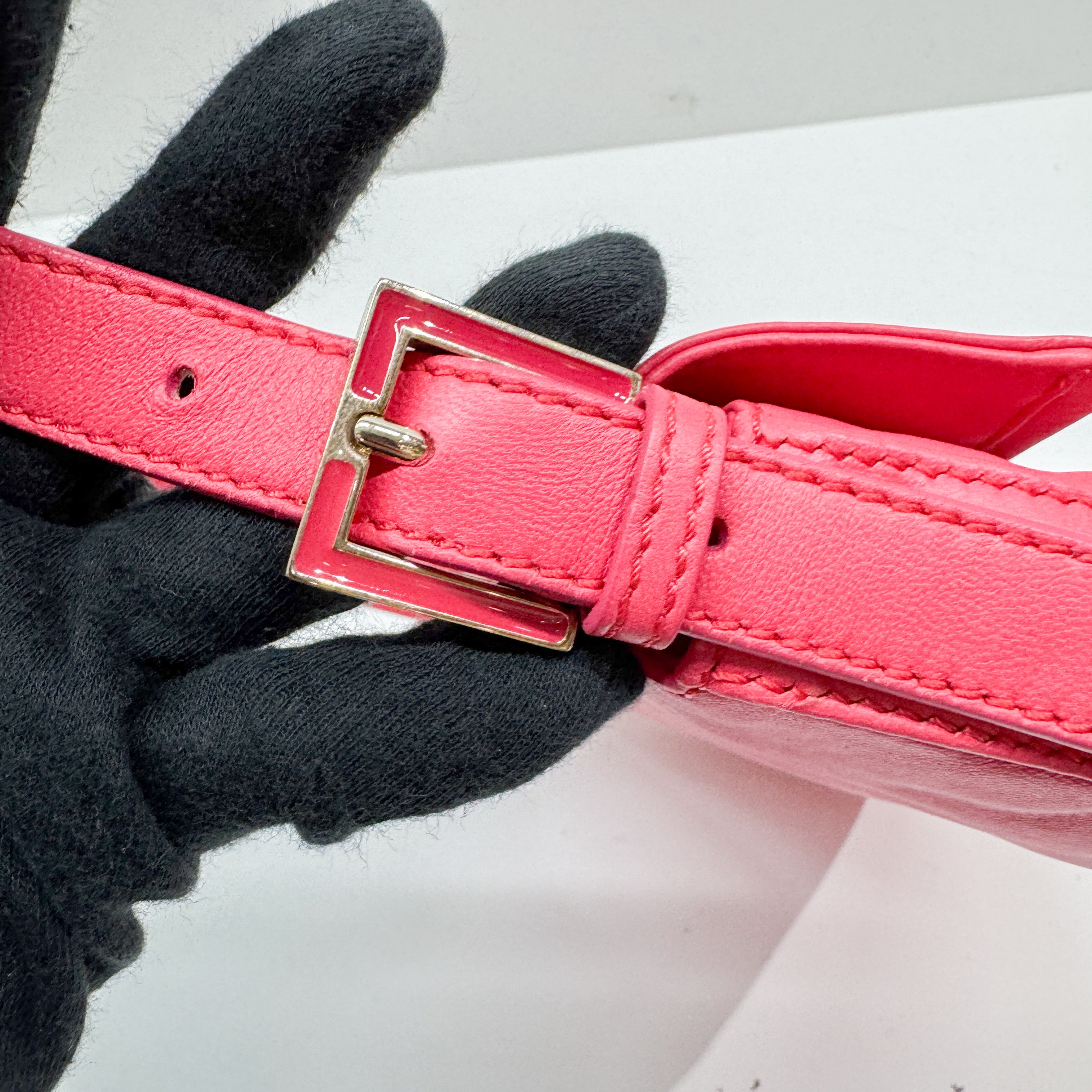 Baguette Pink Leather Shoulder Bag