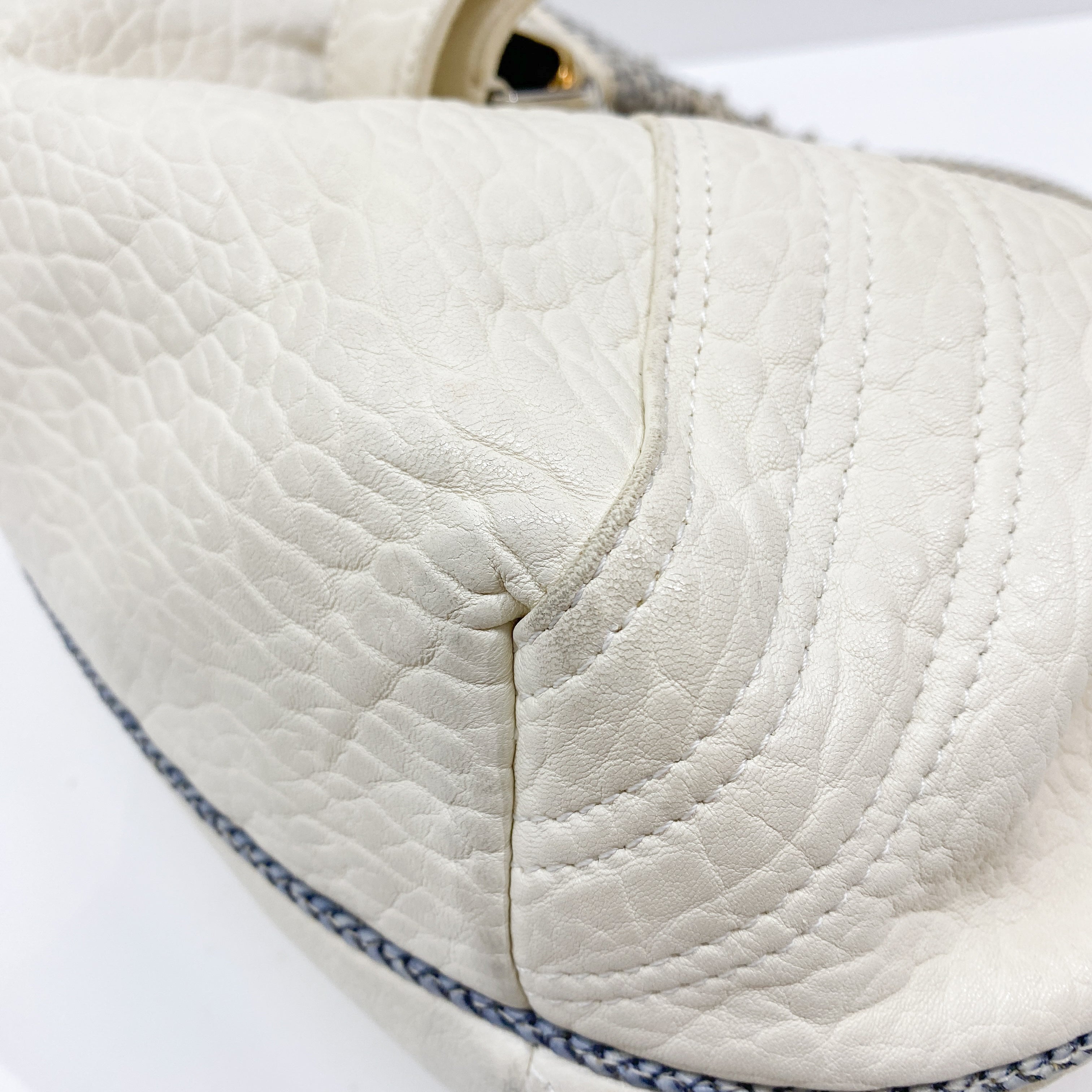 Vintage White Basket Leather Hand Bag