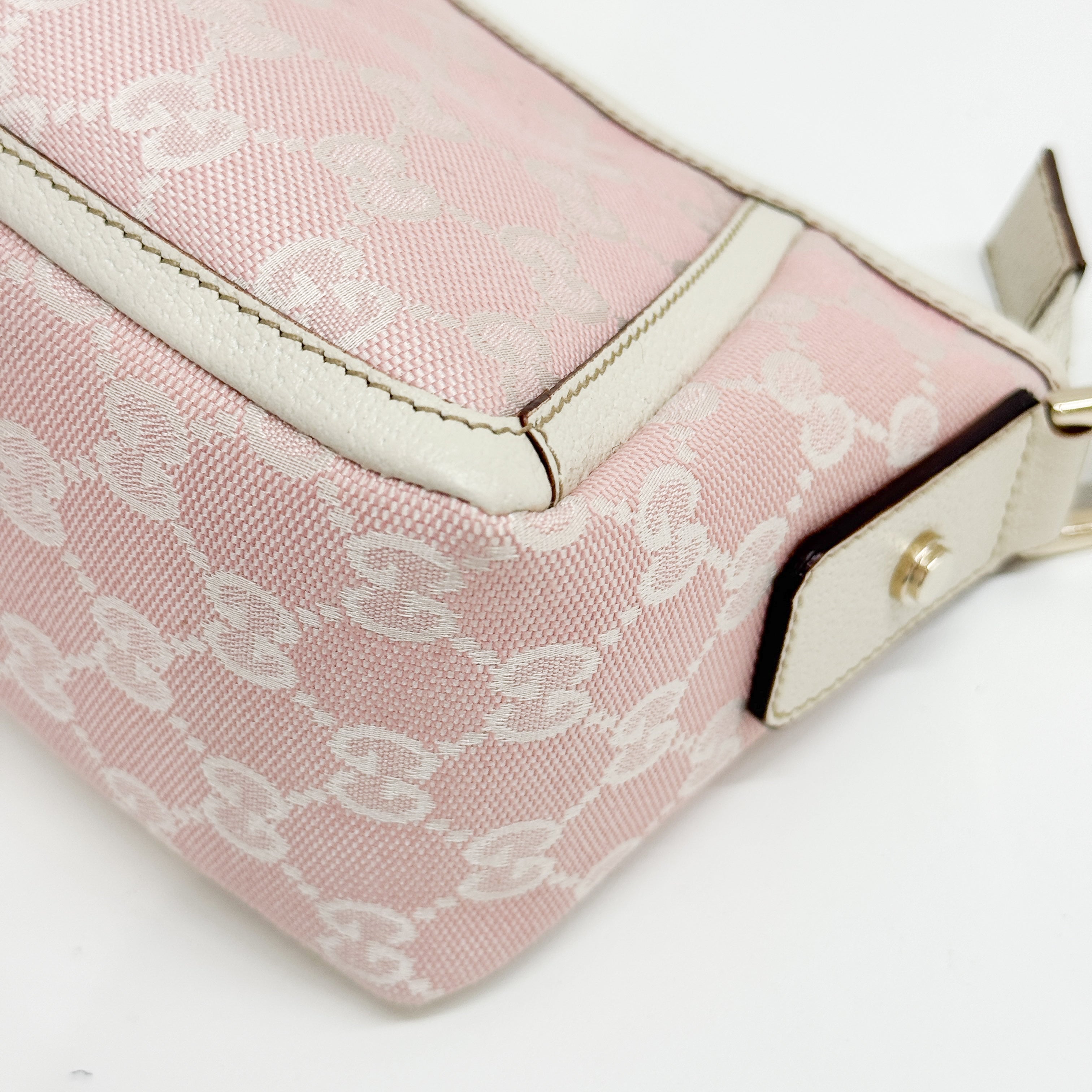 GG Pink Canvas Shoulder Bag