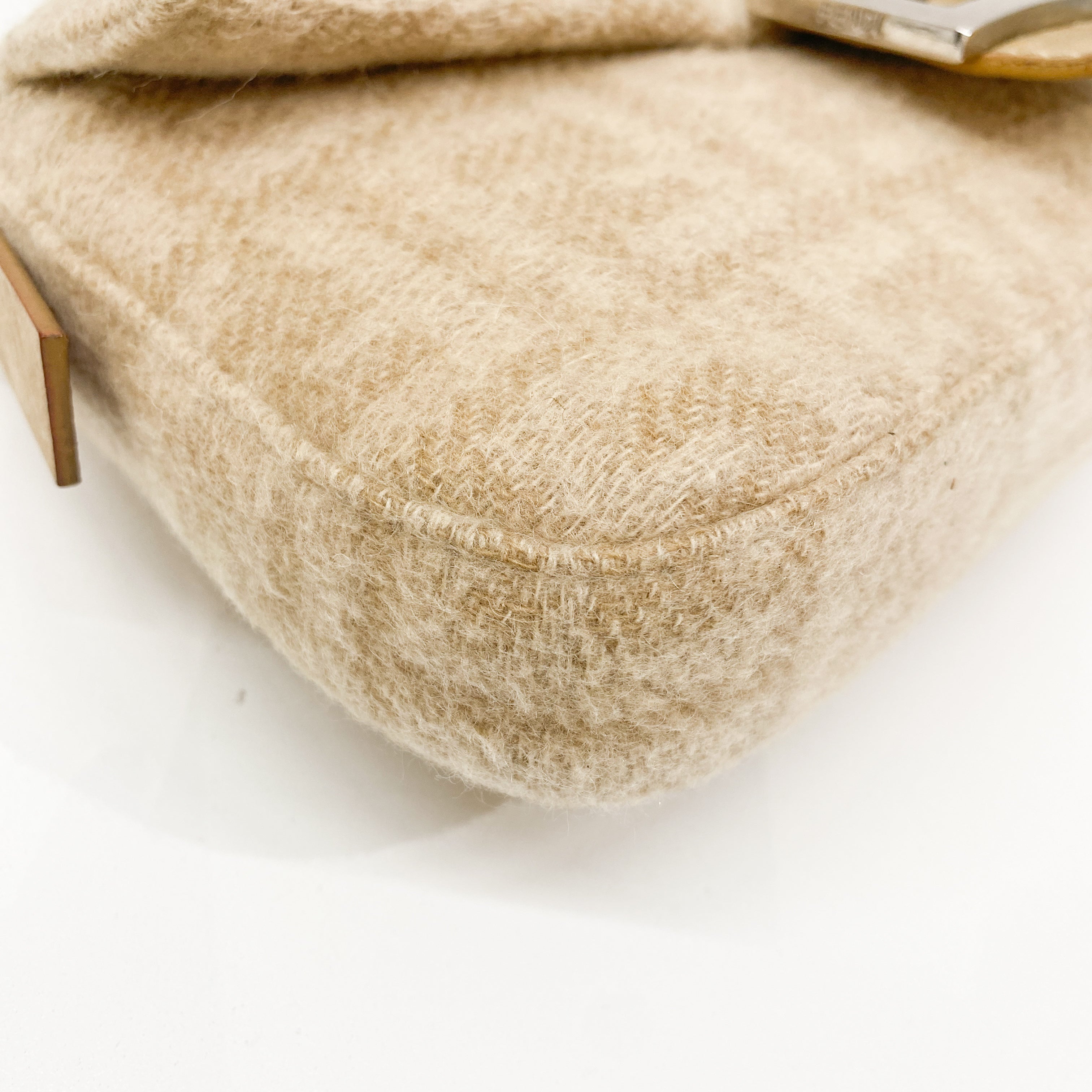 Zucca Baguette Beige Wool Shoulder Bag