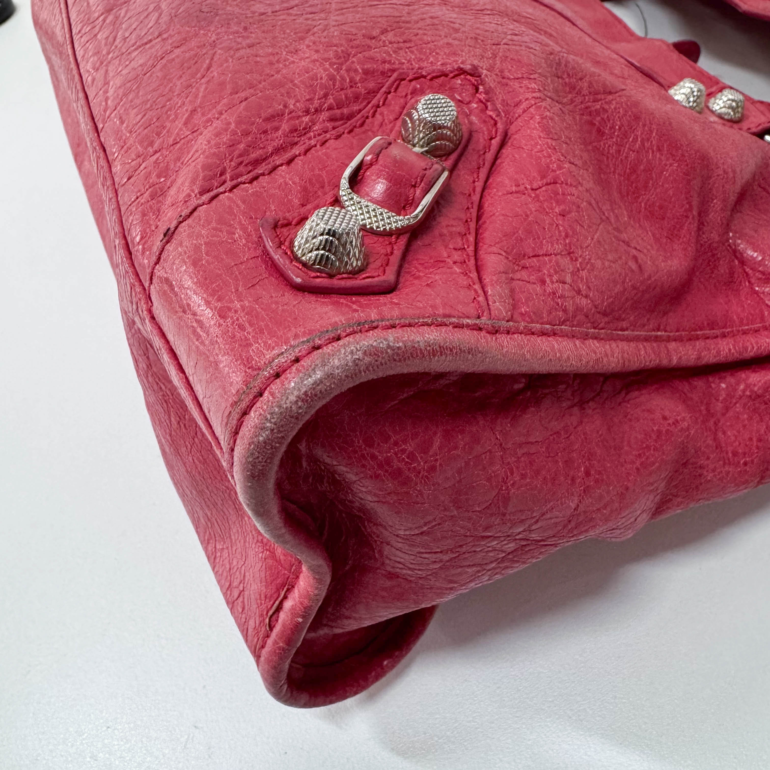 City Magenta Leather Top Handle Bag