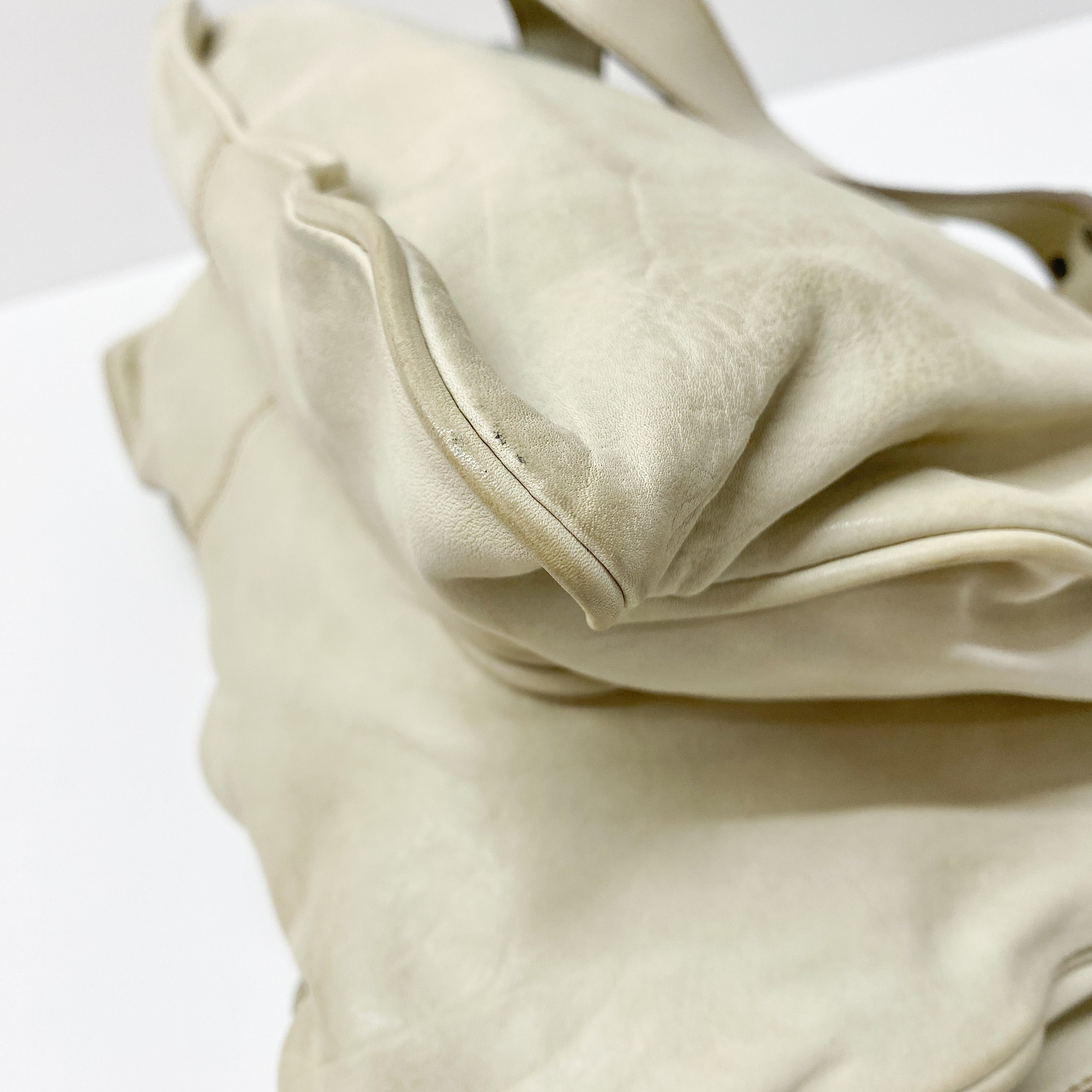 Gaucho Beige Leather Shoulder Bag