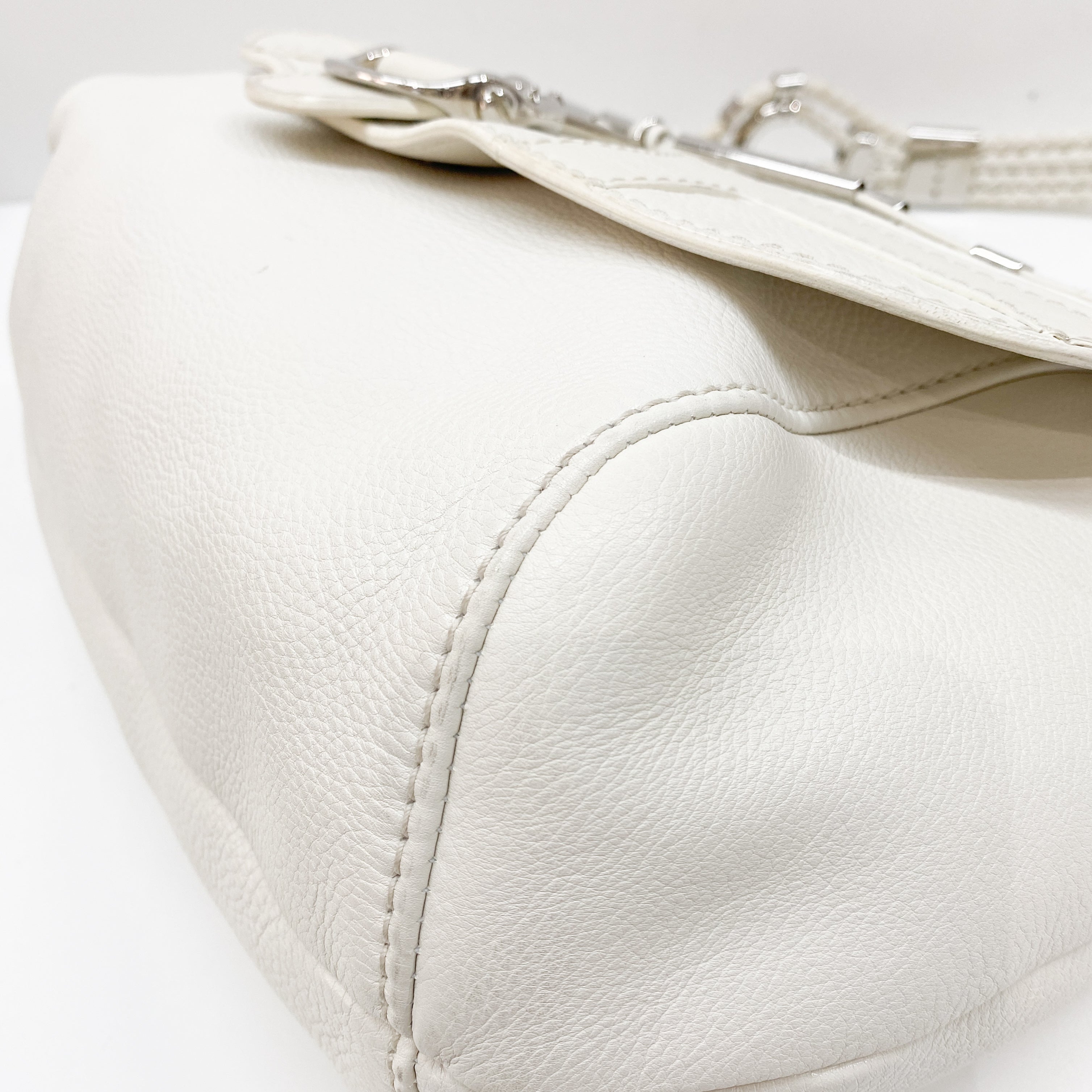 Vintage White Leather Shoulder Bag