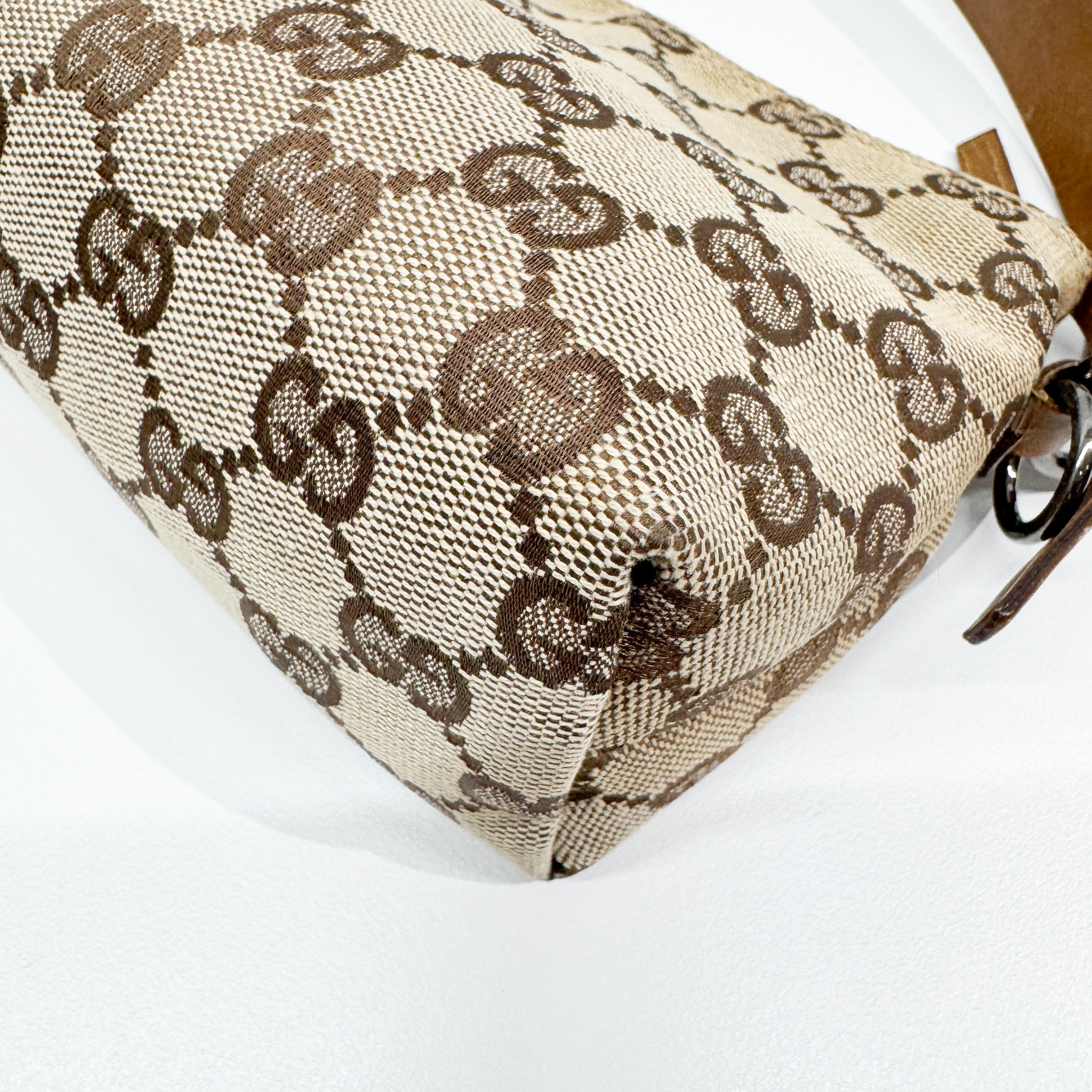 GG Beige Canvas Shoulder Bag