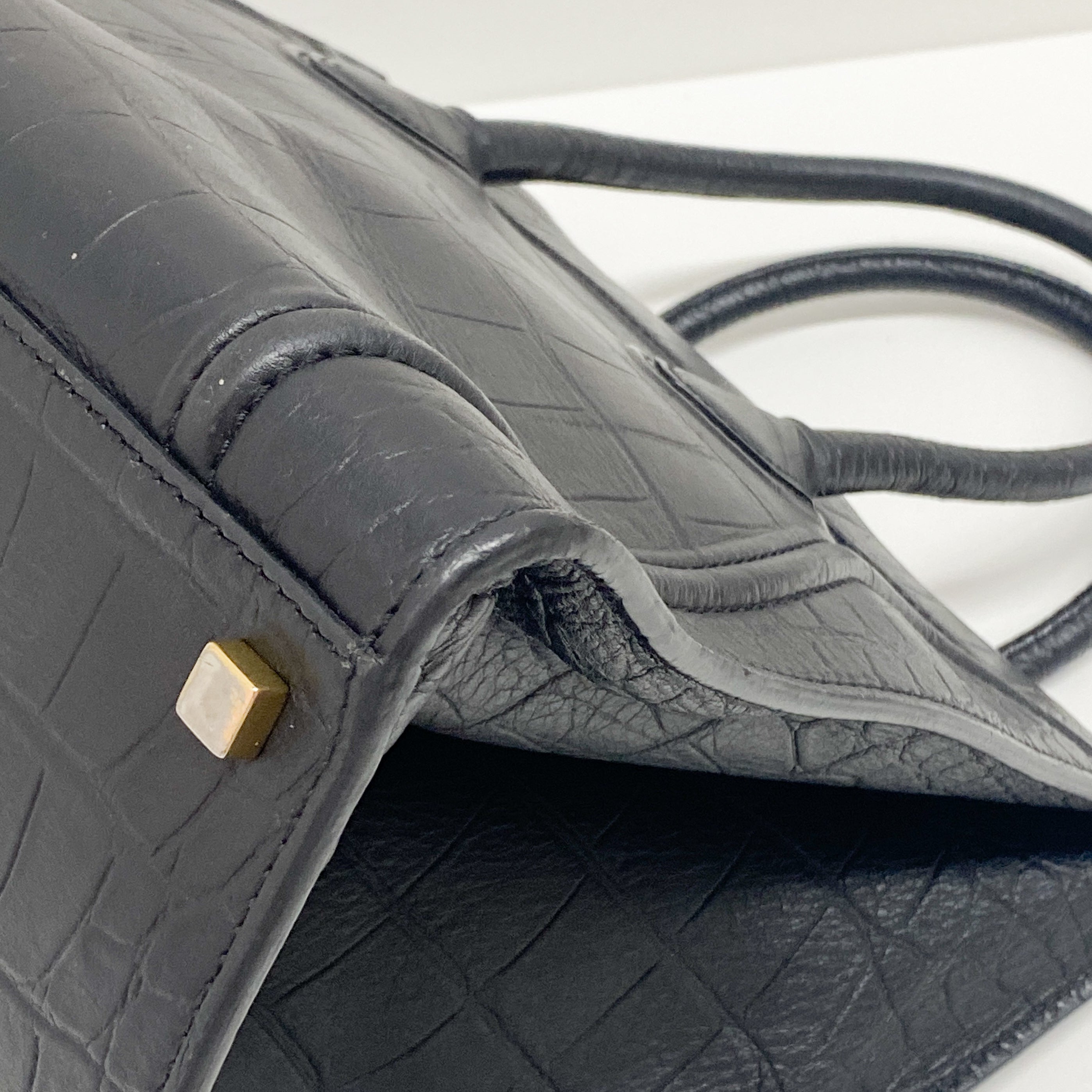 Luggage Phantom Black Crocodile Embossed Hand Bag