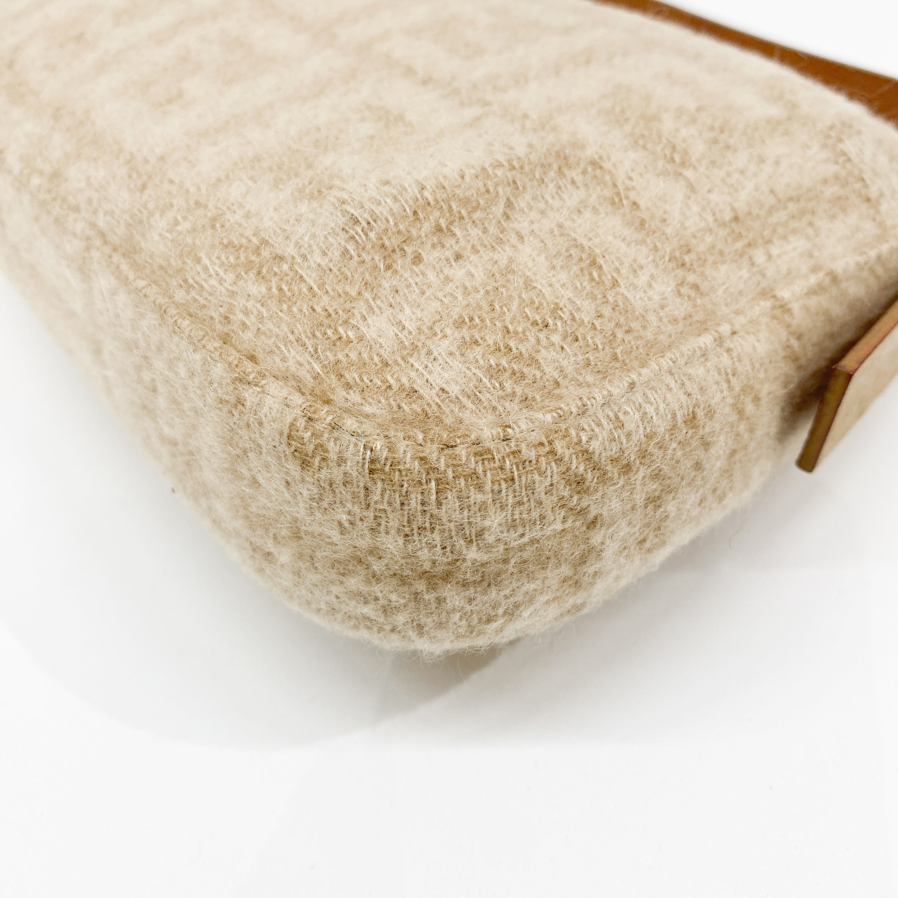 Zucca Baguette Beige Wool Shoulder Bag