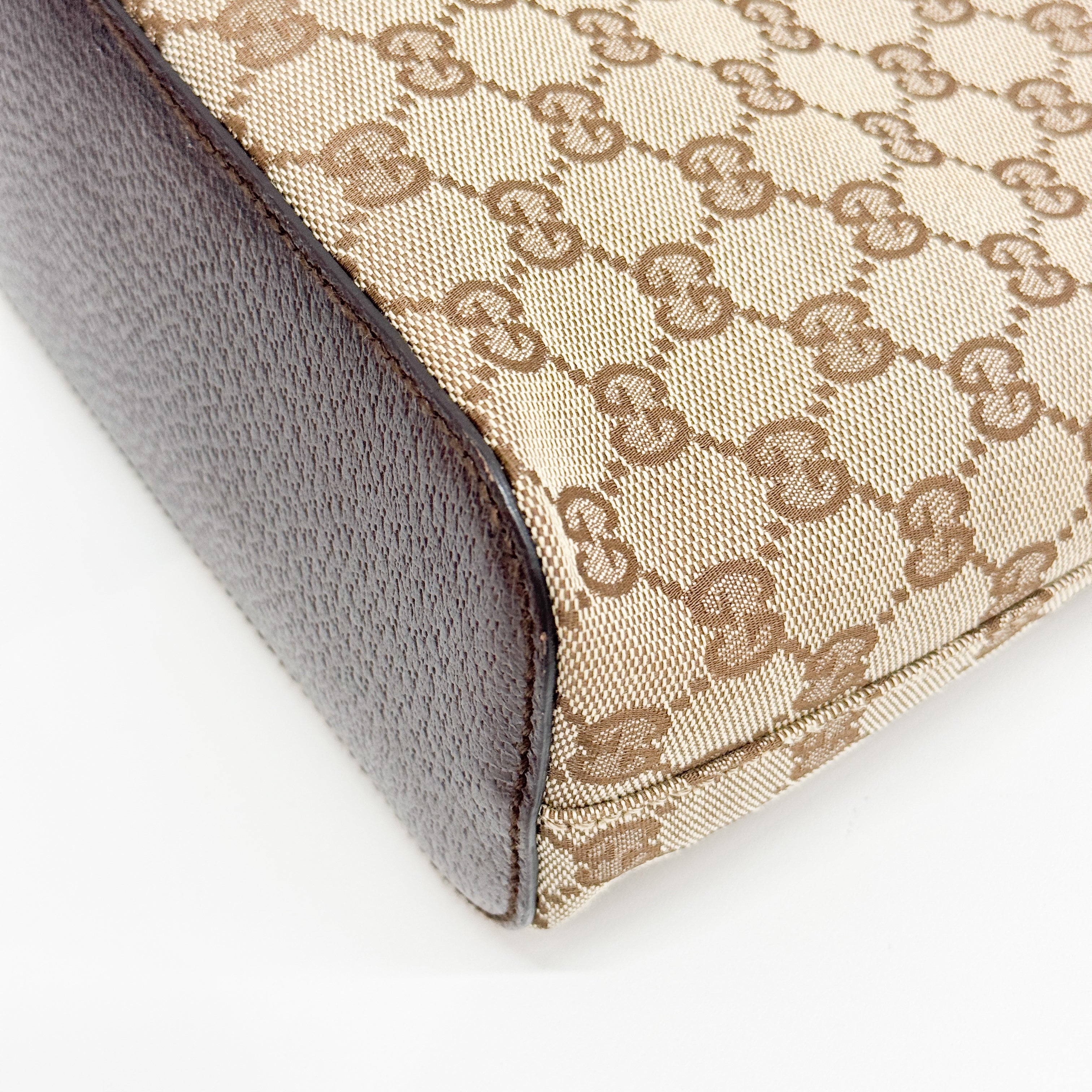 GG Canvas Brown Shoulder Bag