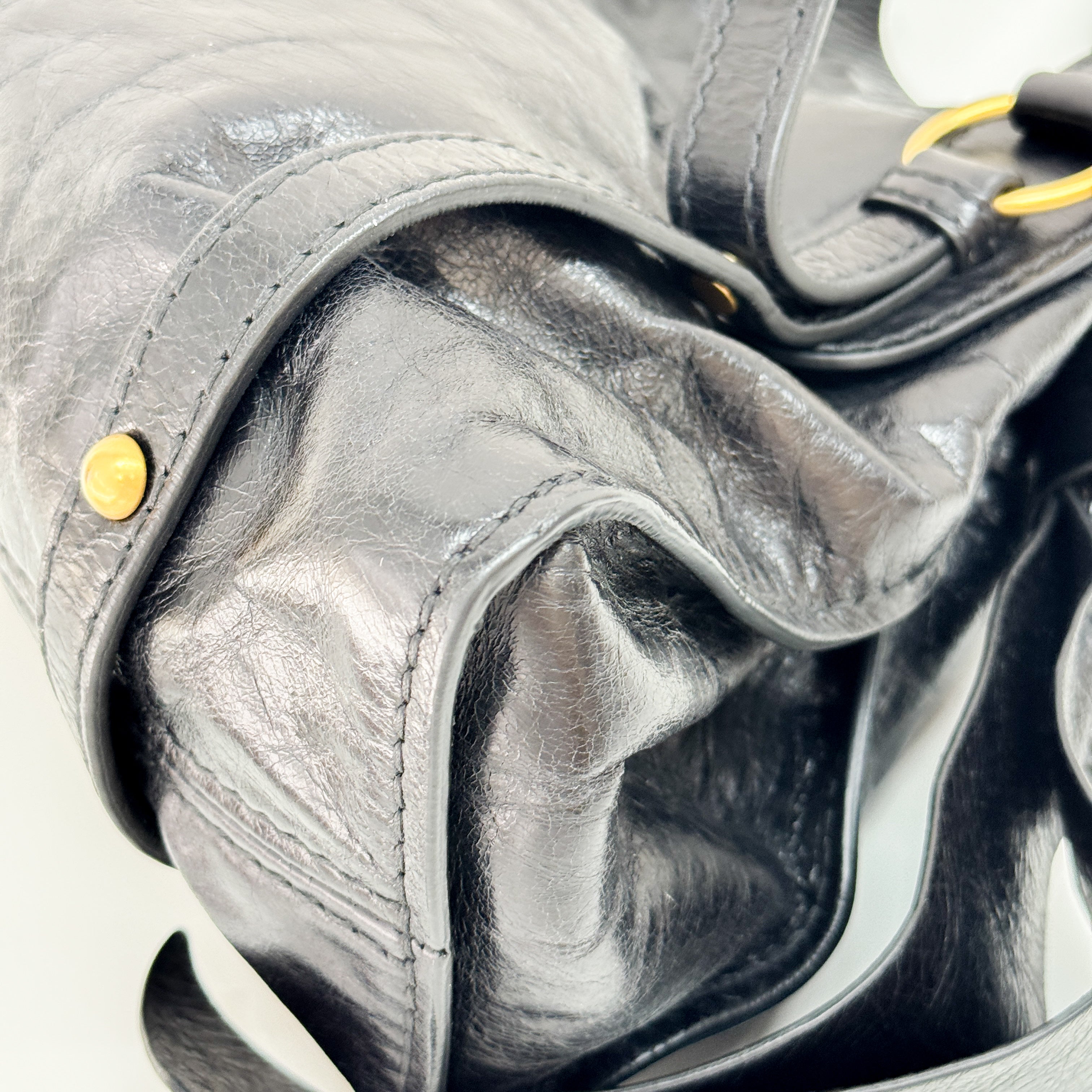 Vitello Lux Bow Black Leather Shoulder Bag