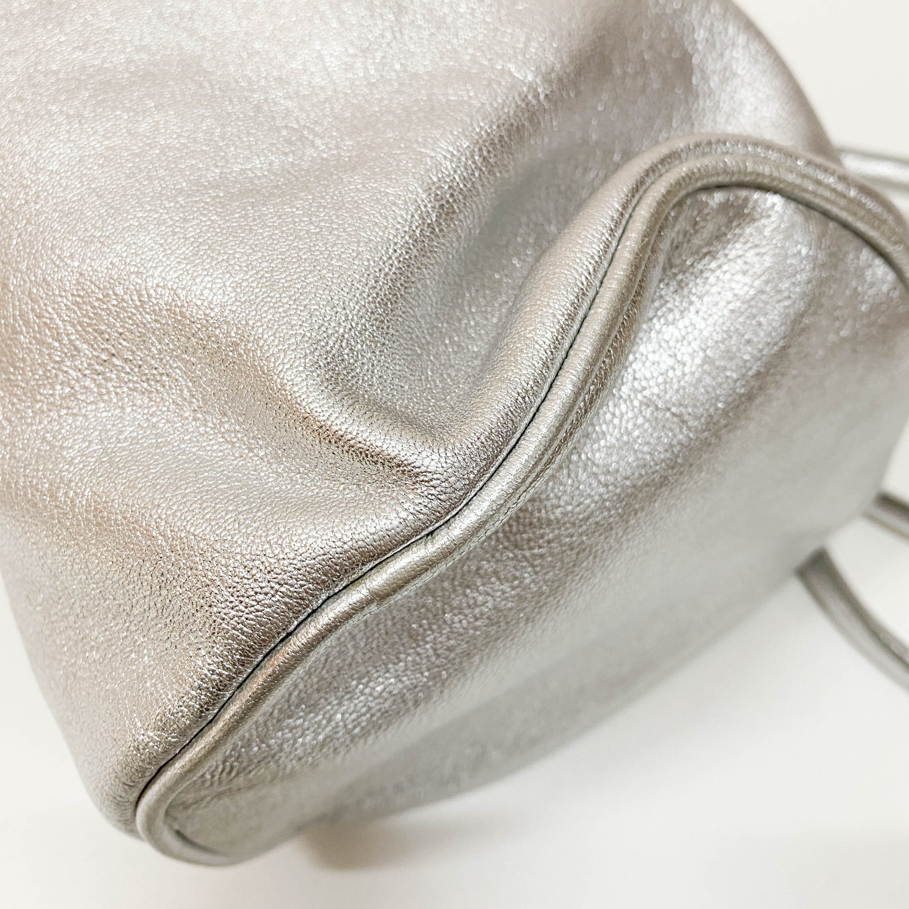 Archive Light Up Silver Leather Shoulder Bag