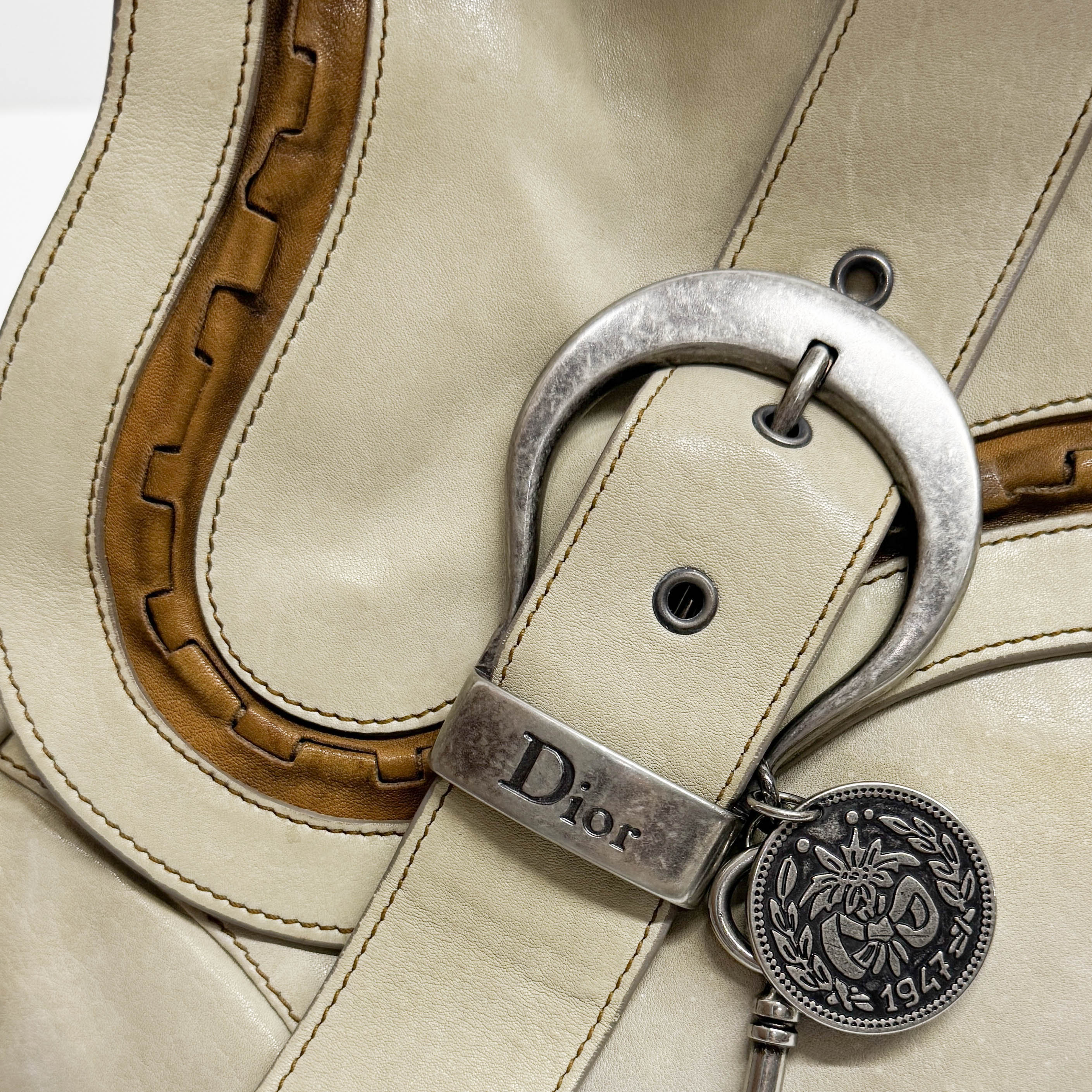 Gaucho ivory Calfskin Leather Shoulder Bag