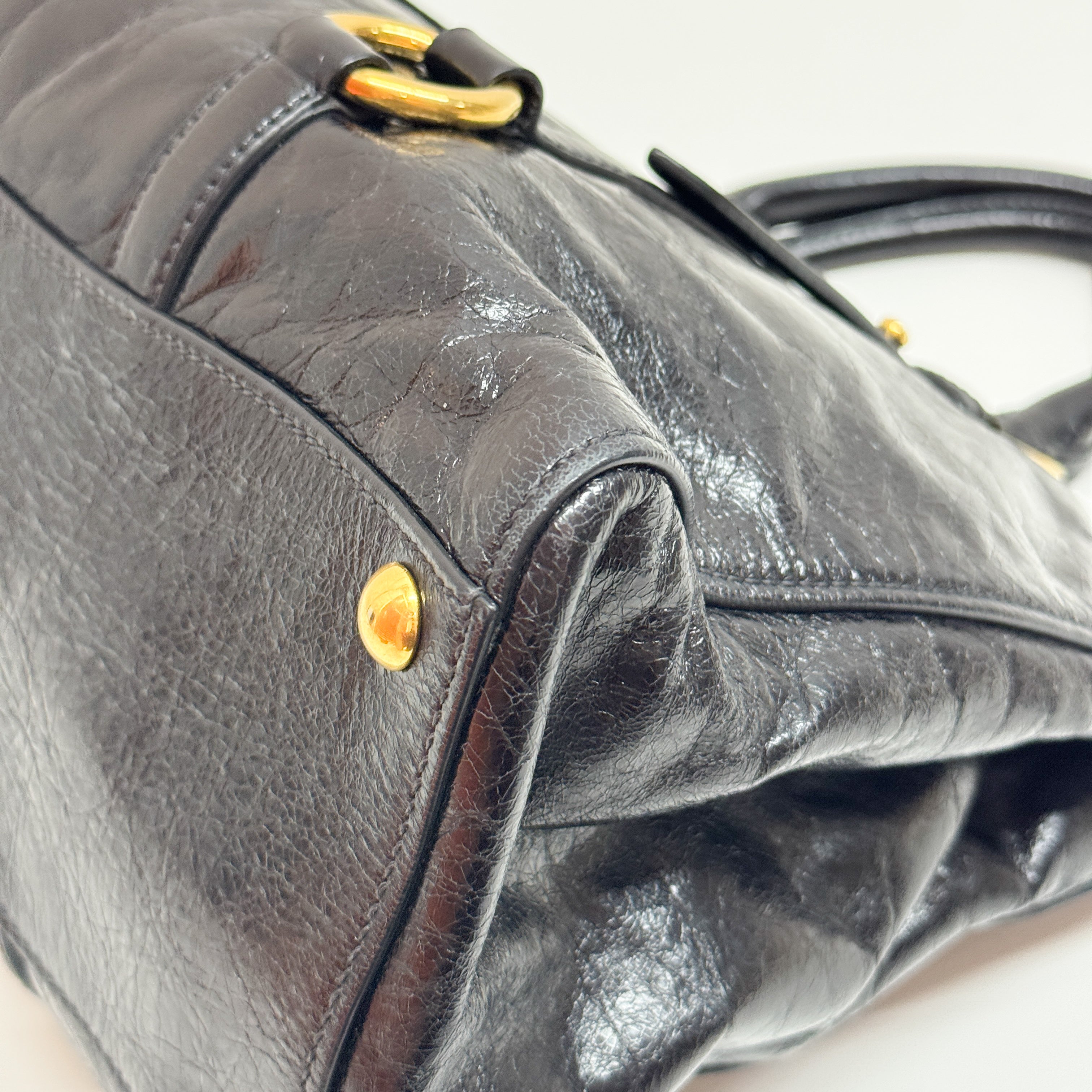 Vitello Black Leather Hand Bag