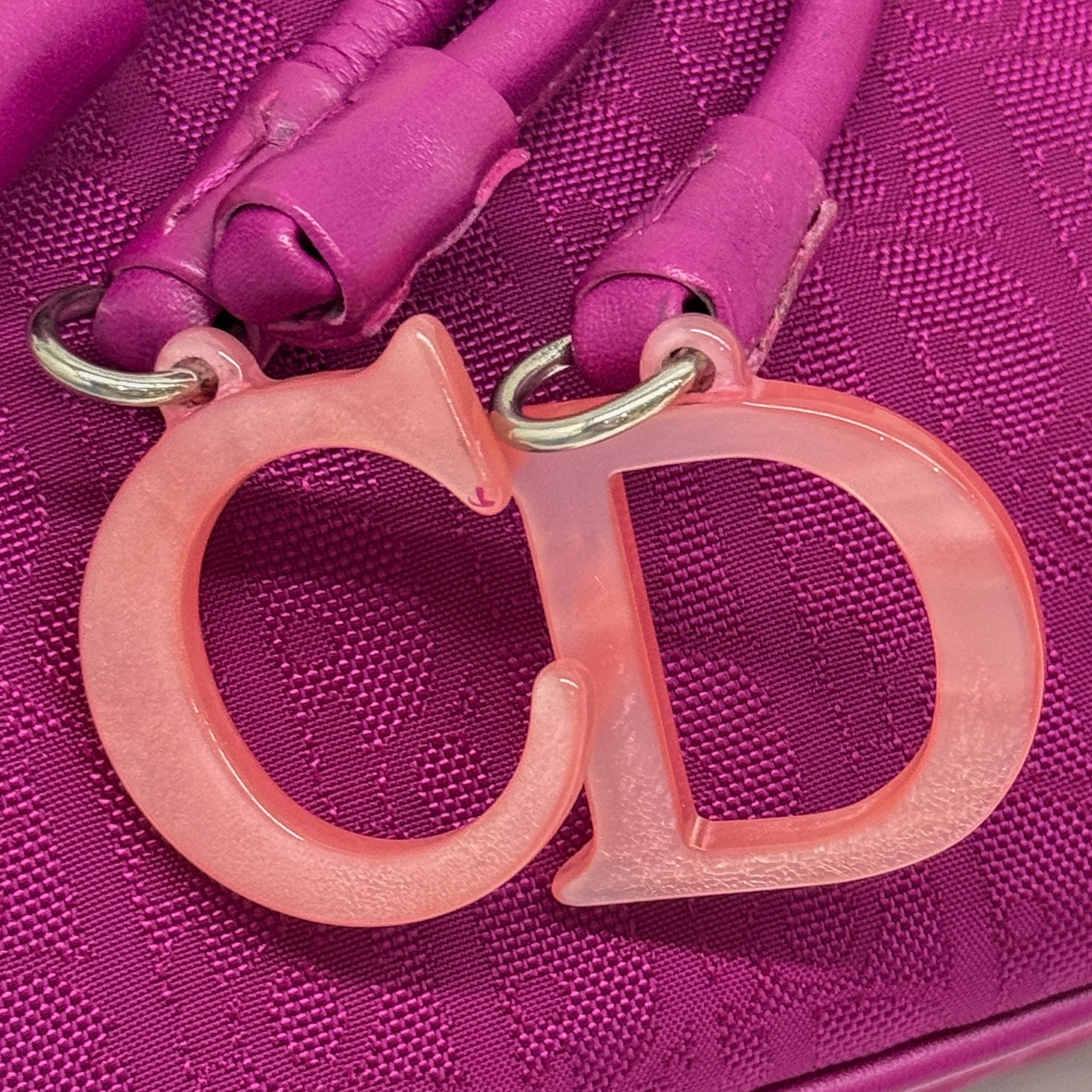 Trotter Fuchsia Canvas Shoulder Bag