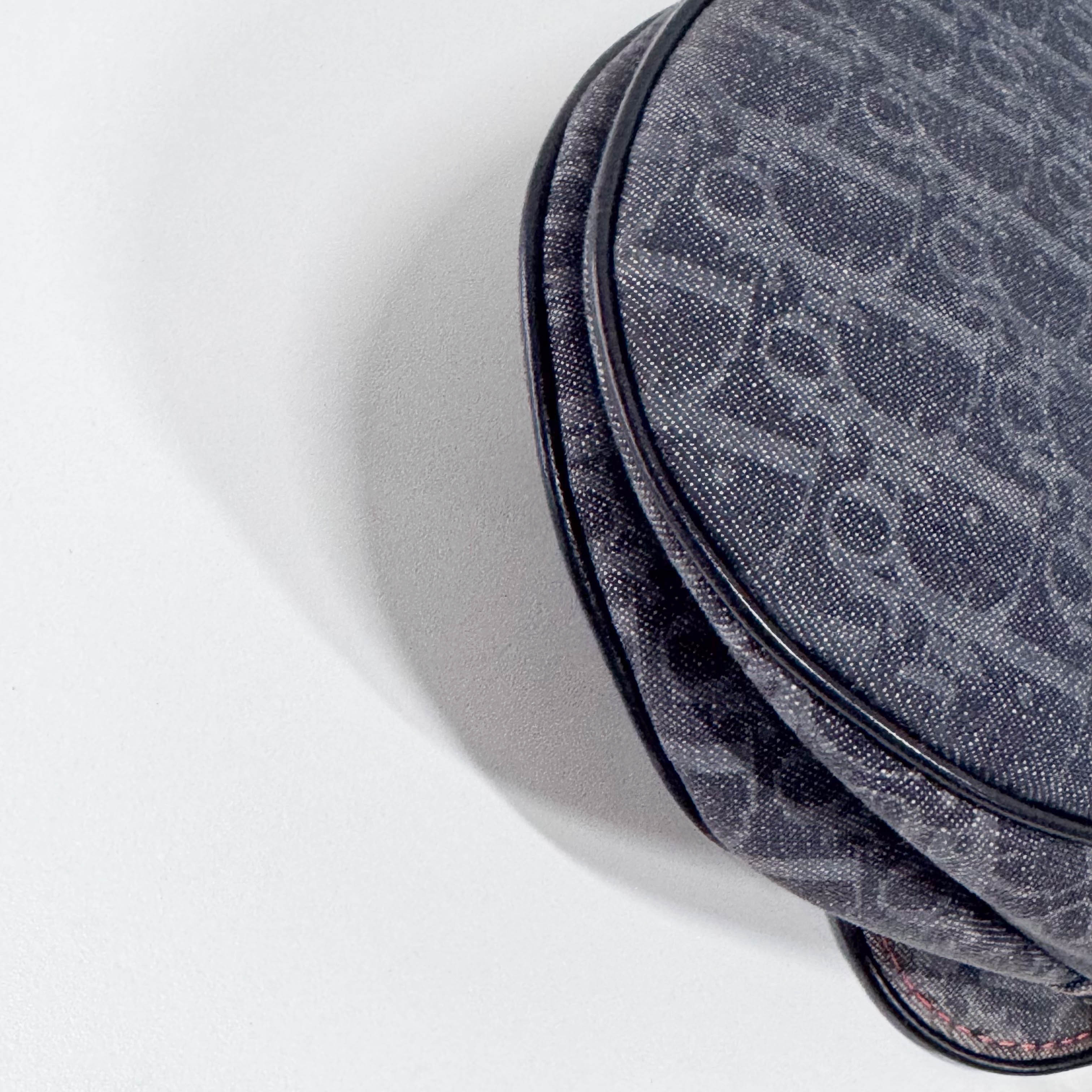 2005 Navy Flight Line Trotter Saddle Handbag