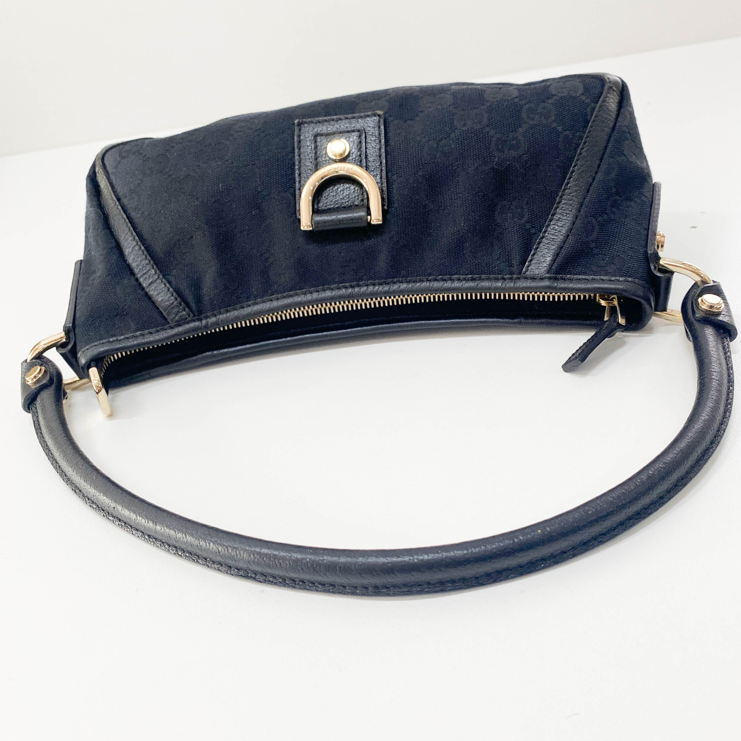 Abbey D-Ring Black Leather Shoulder Bag