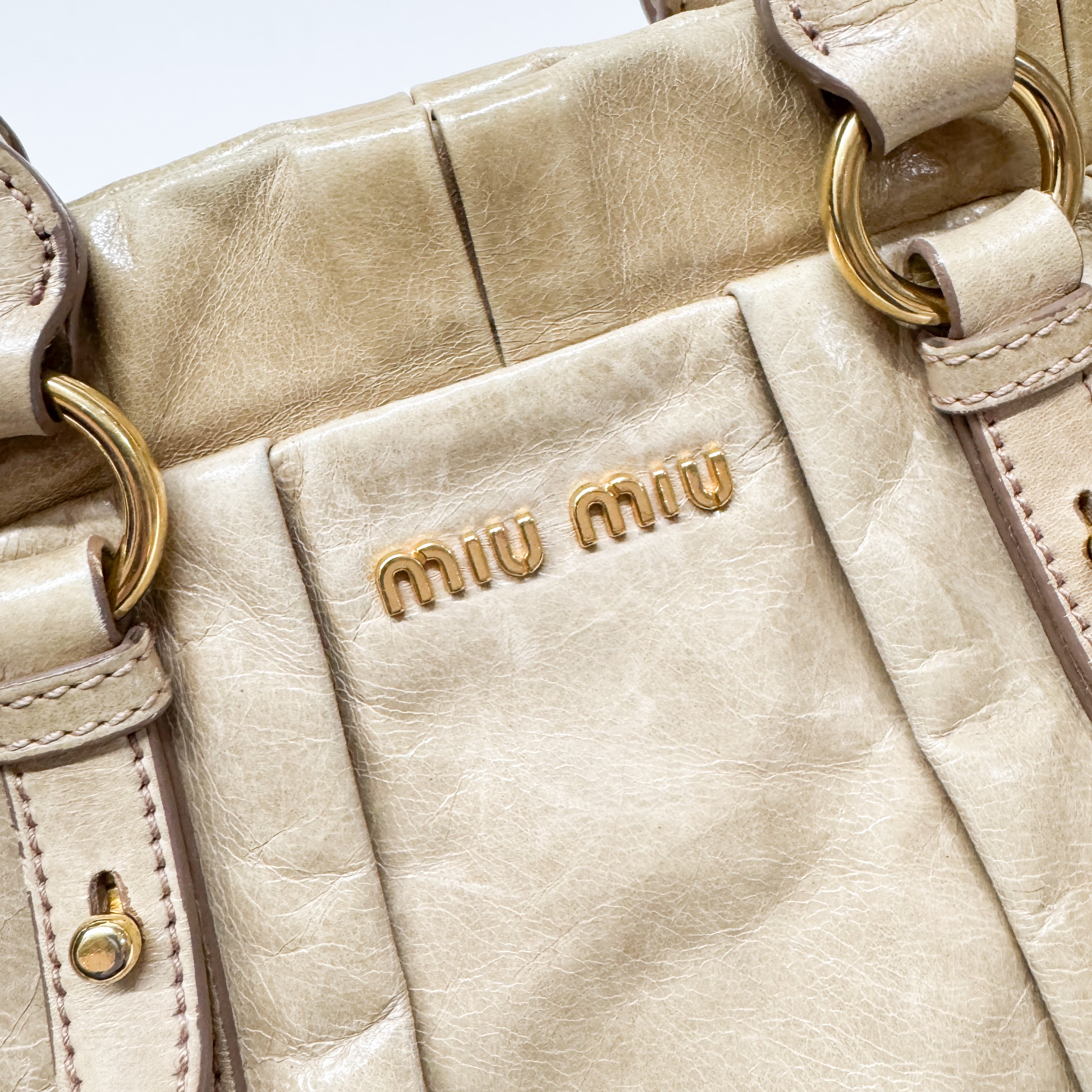 Vitello Beige Leather Hand Bag
