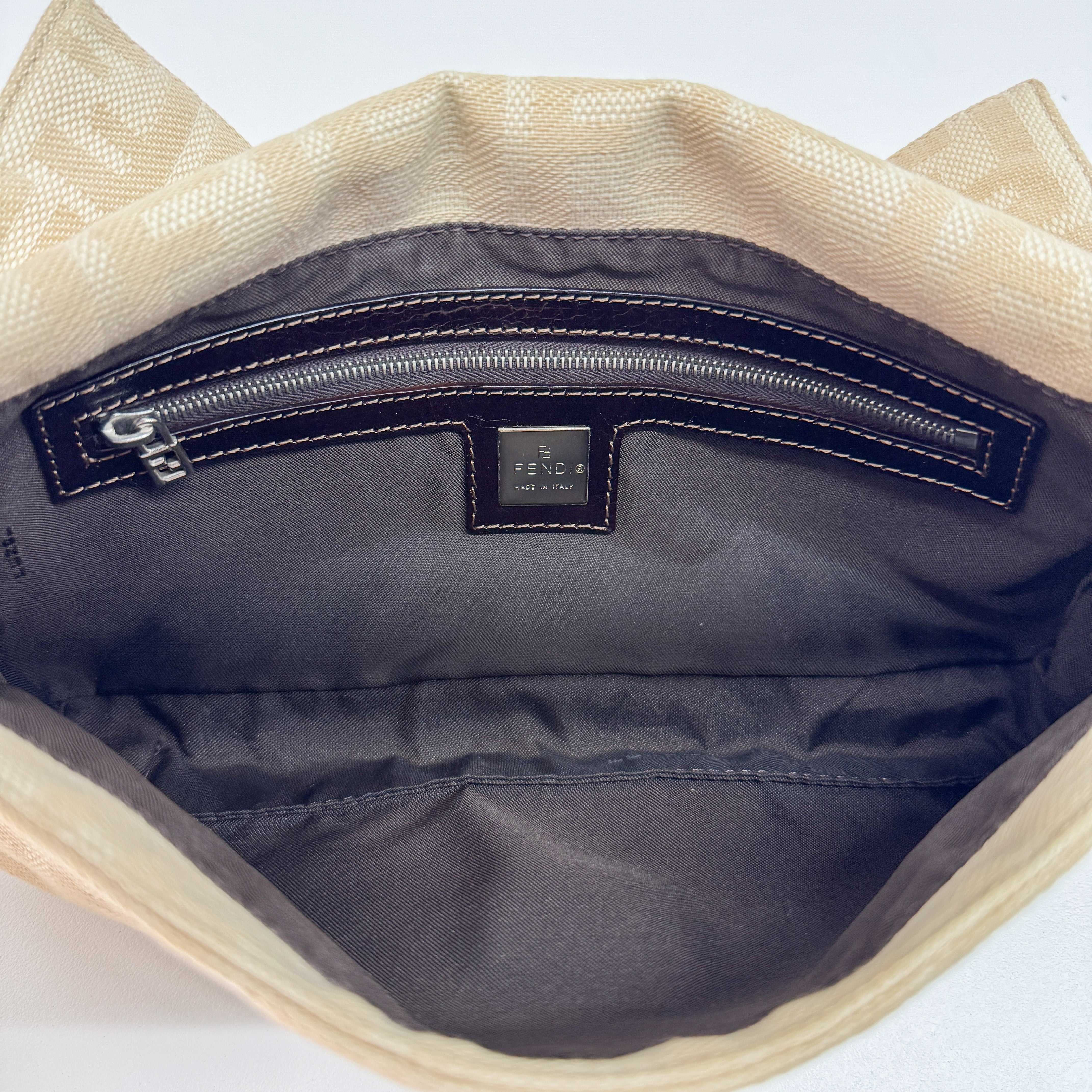 Baguette Zucca Beige Shoulder Bag