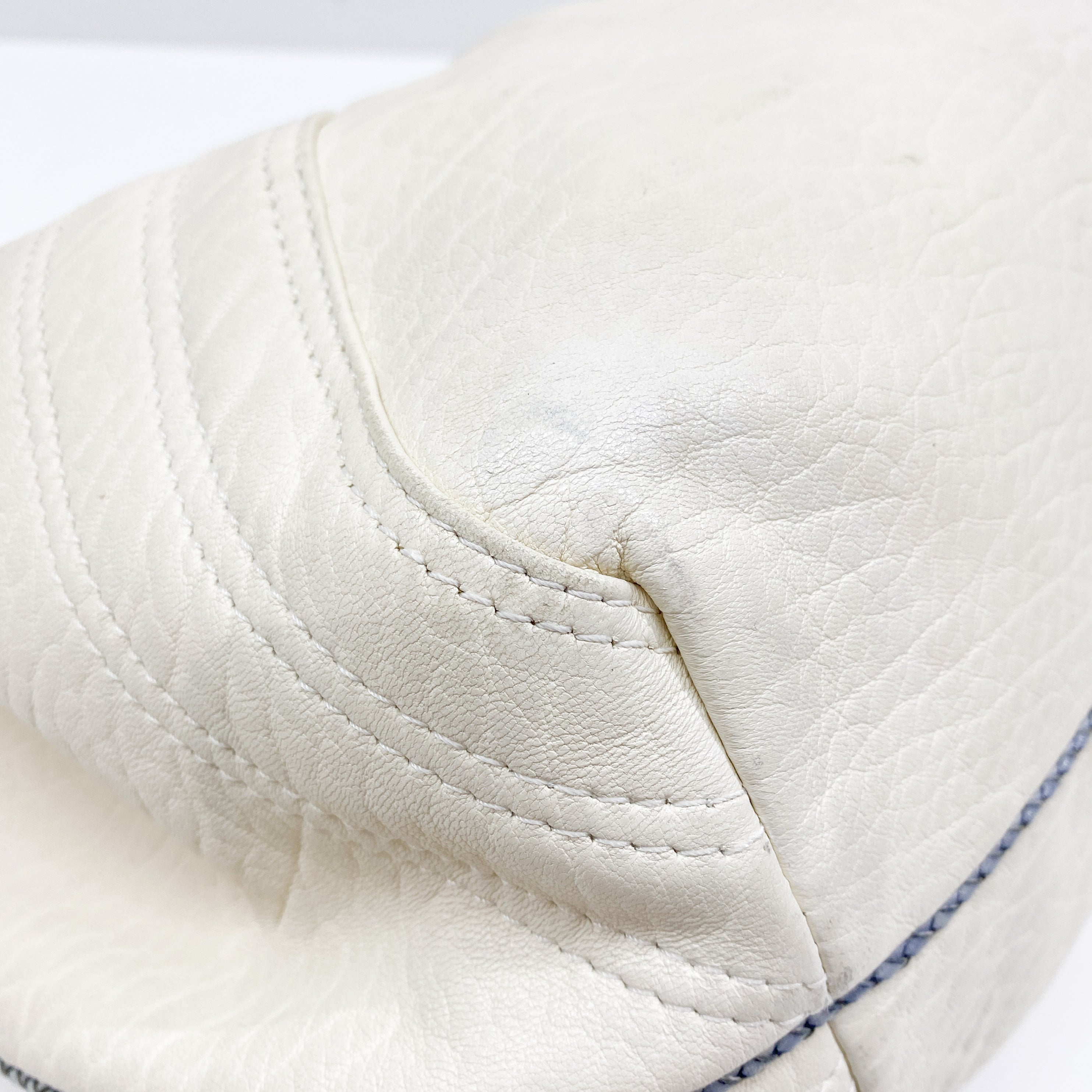 Vintage White Basket Leather Hand Bag