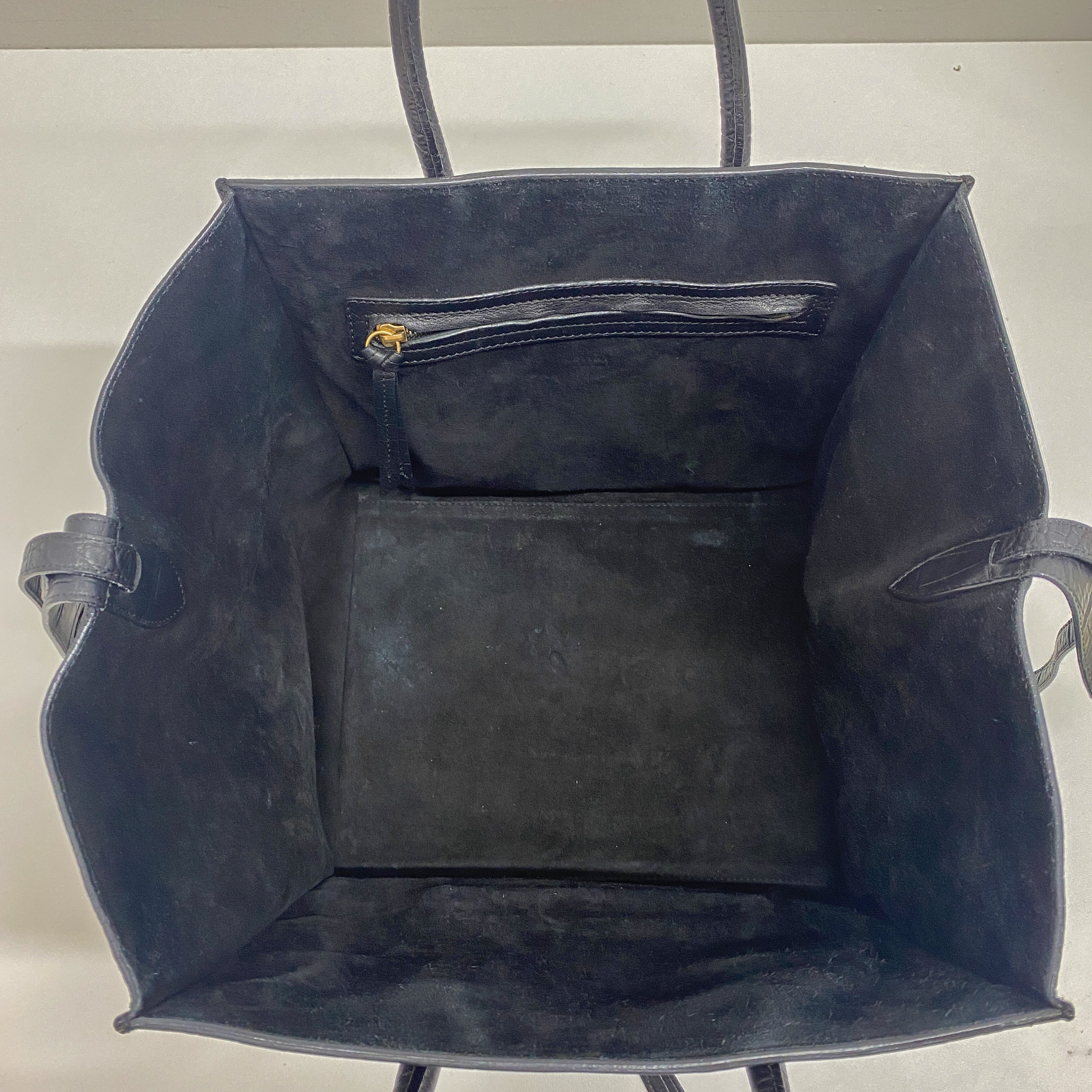 Luggage Phantom Black Crocodile Embossed Hand Bag