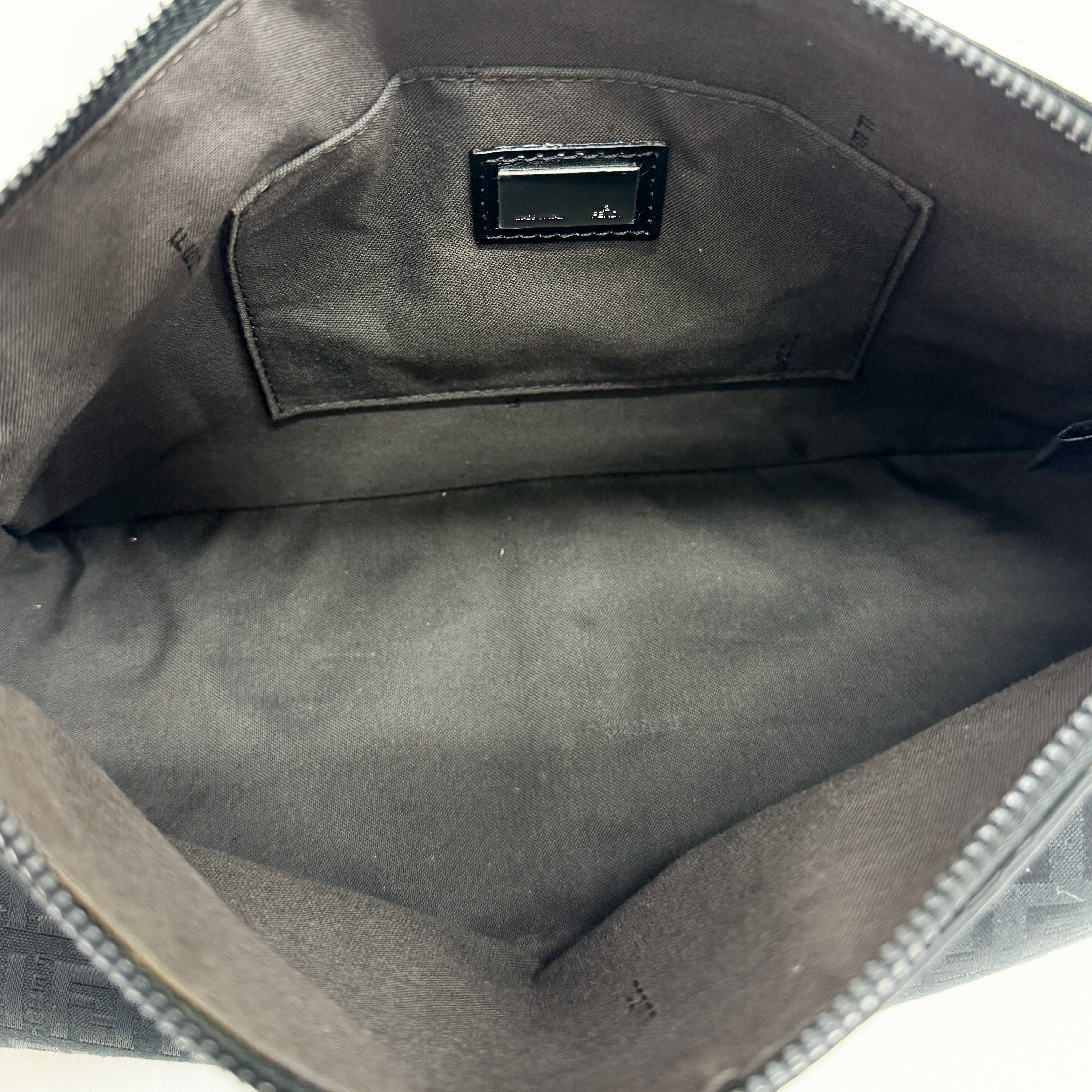 Zucca Black Canvas Shoulder Bag