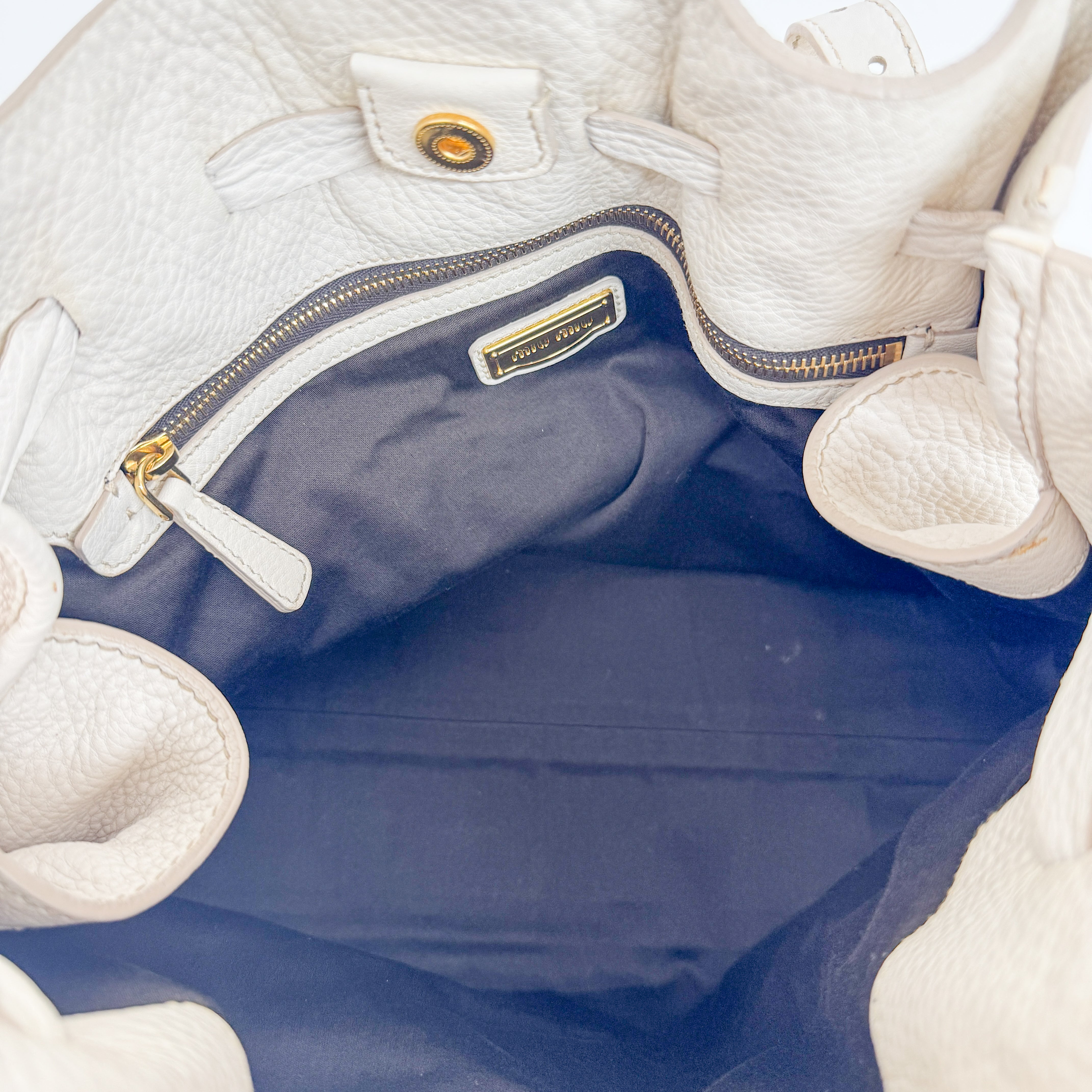 Vitello Lux Bow Bag White Calfskin Leather Shoulder Bag