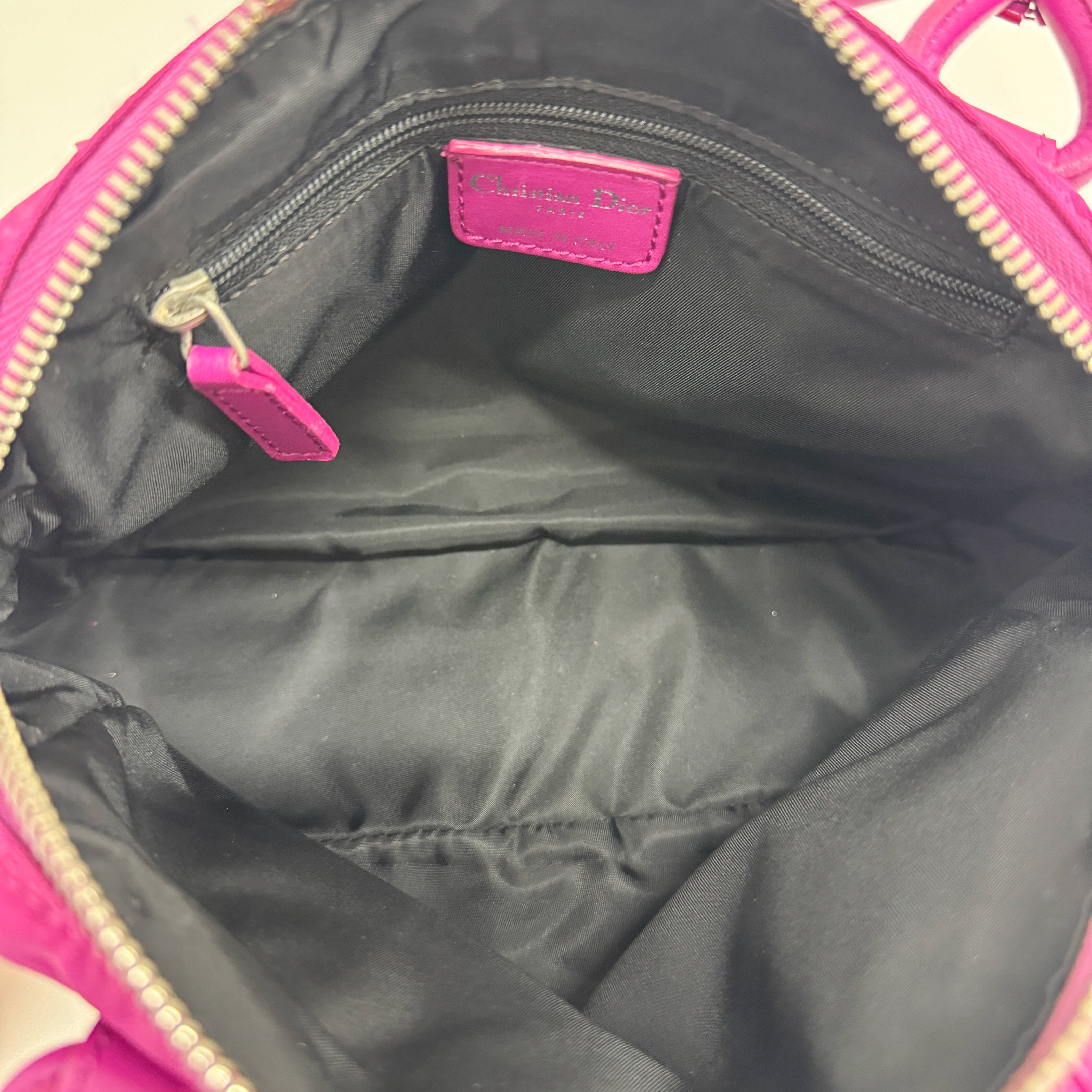 Trotter Fuchsia Canvas Shoulder Bag