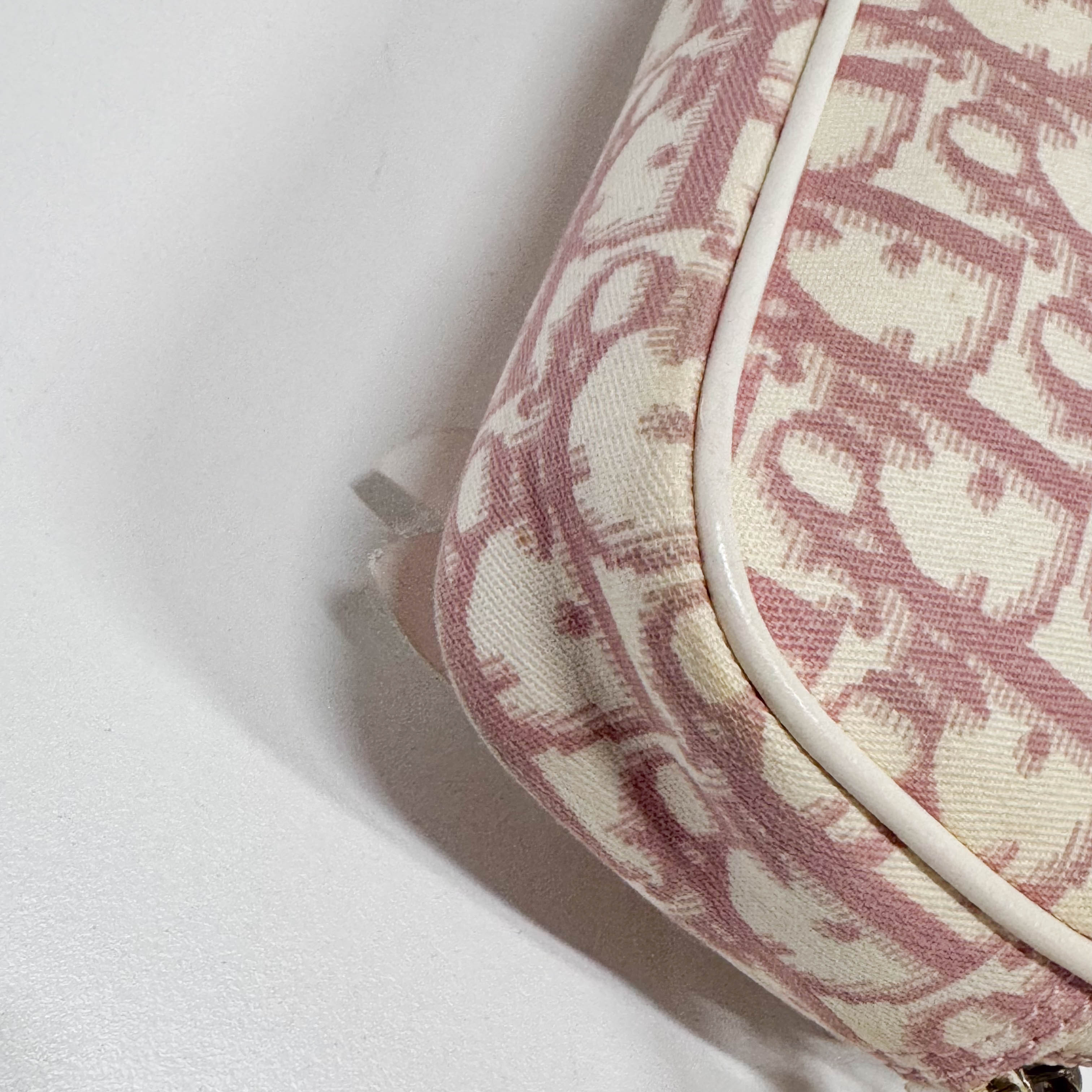 Girly Pinky Monogram Shoulder Bag