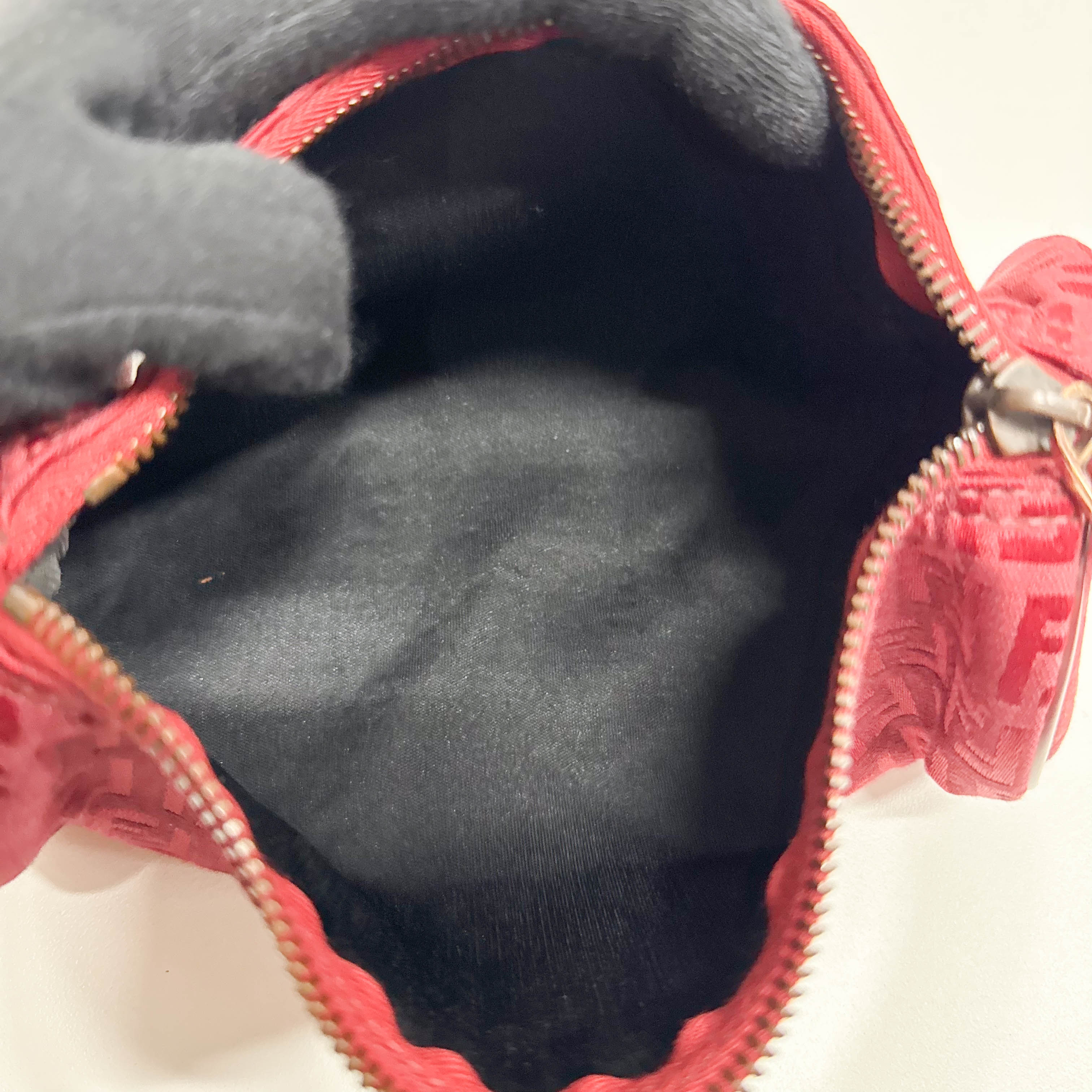 Zucchino Red Canvas Shoulder Bag