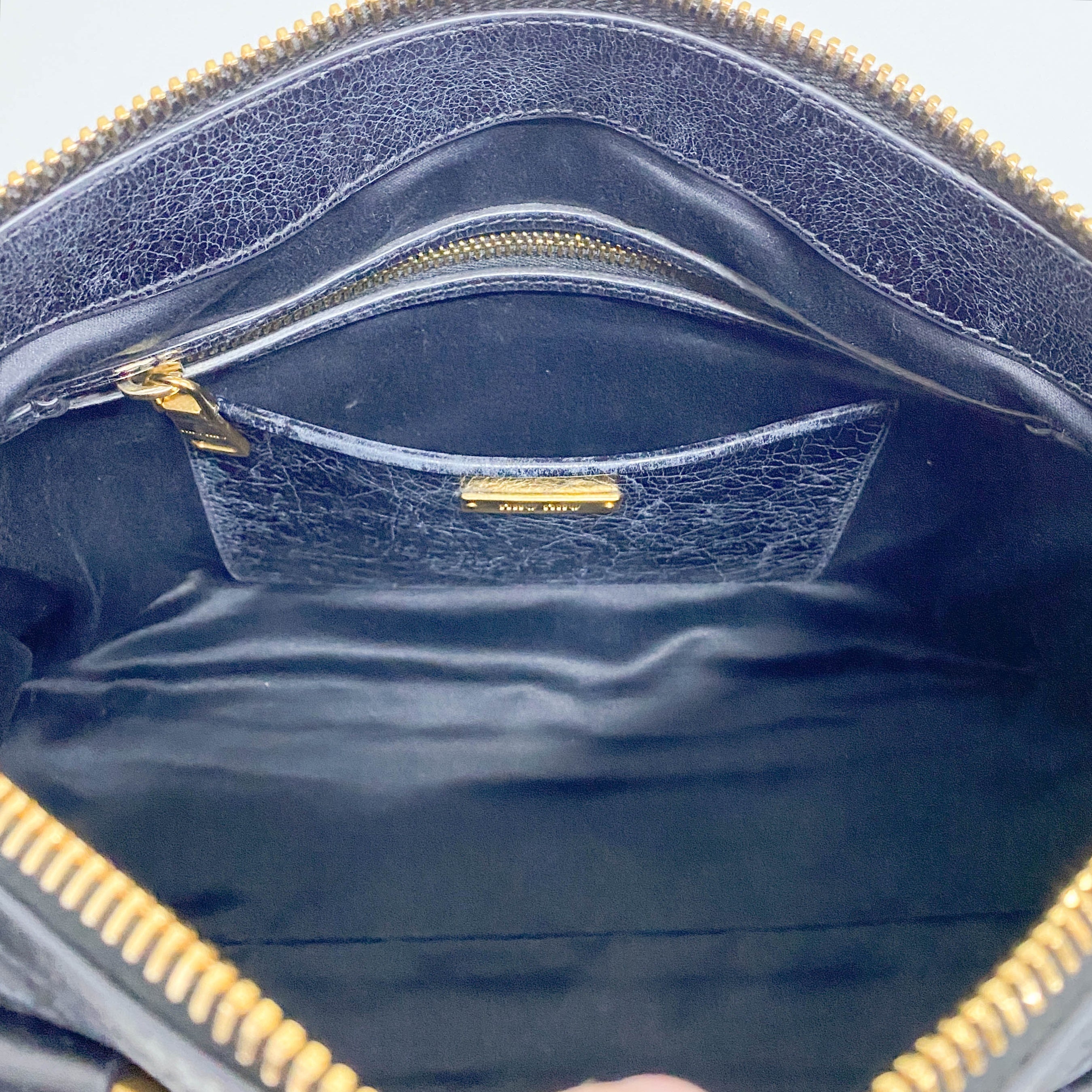 Vitello Black Leather Shoulder Bag