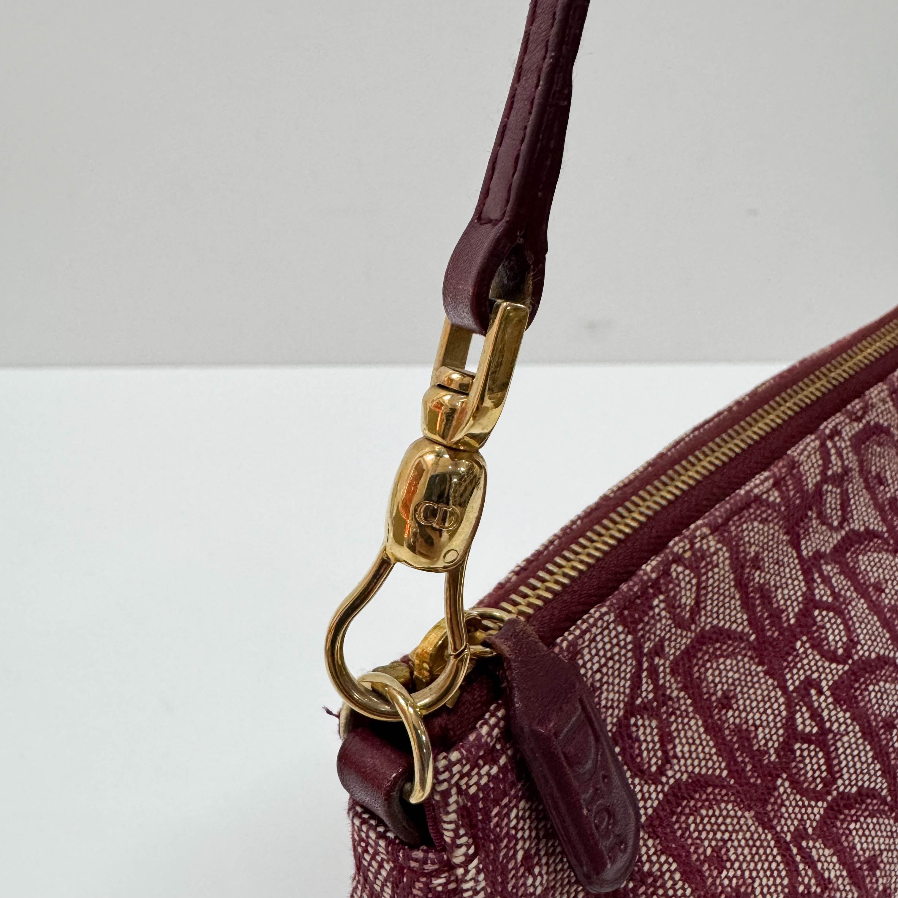 Saddle Red Trotter Canvas Shoulder Bag