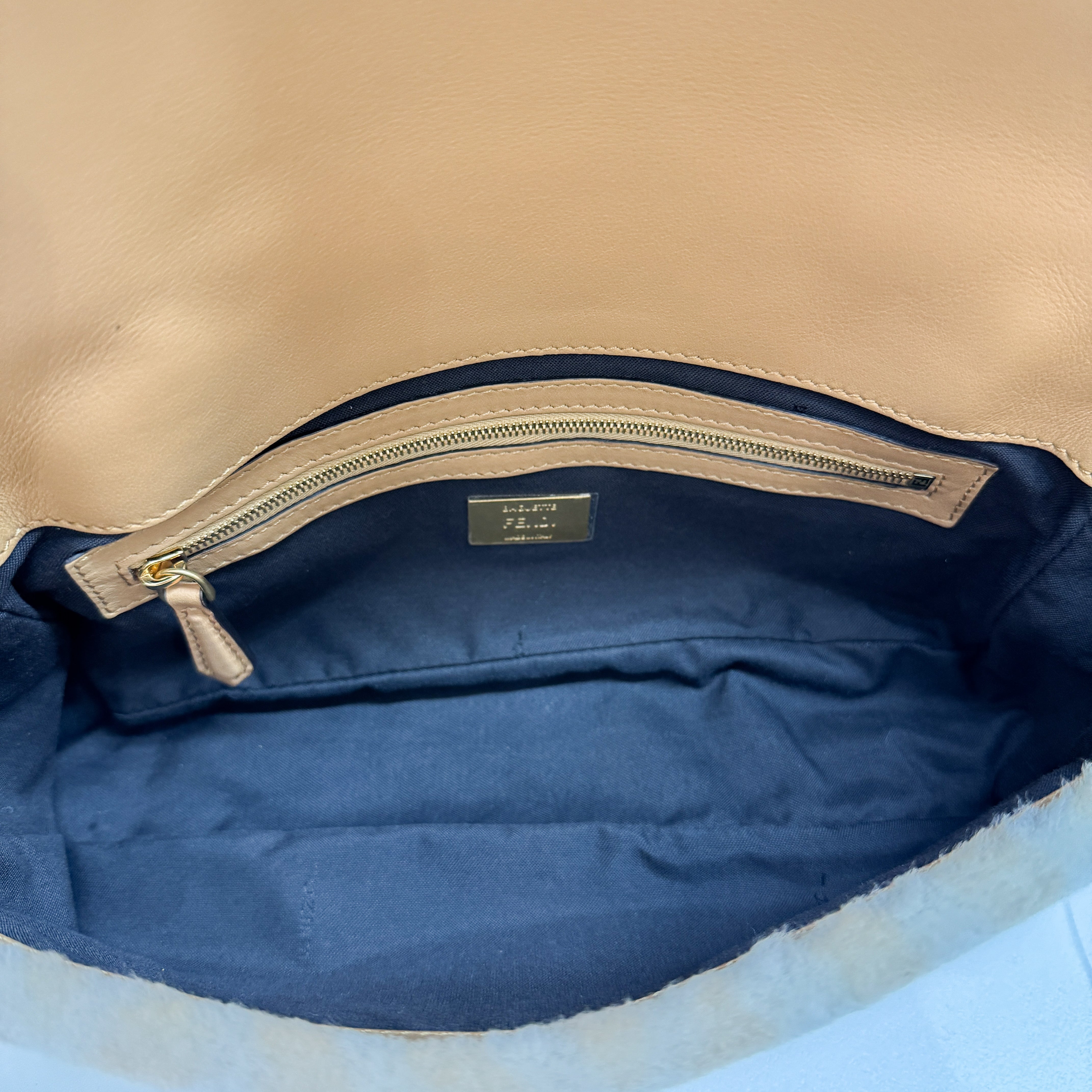 Baguette White Wool Bag