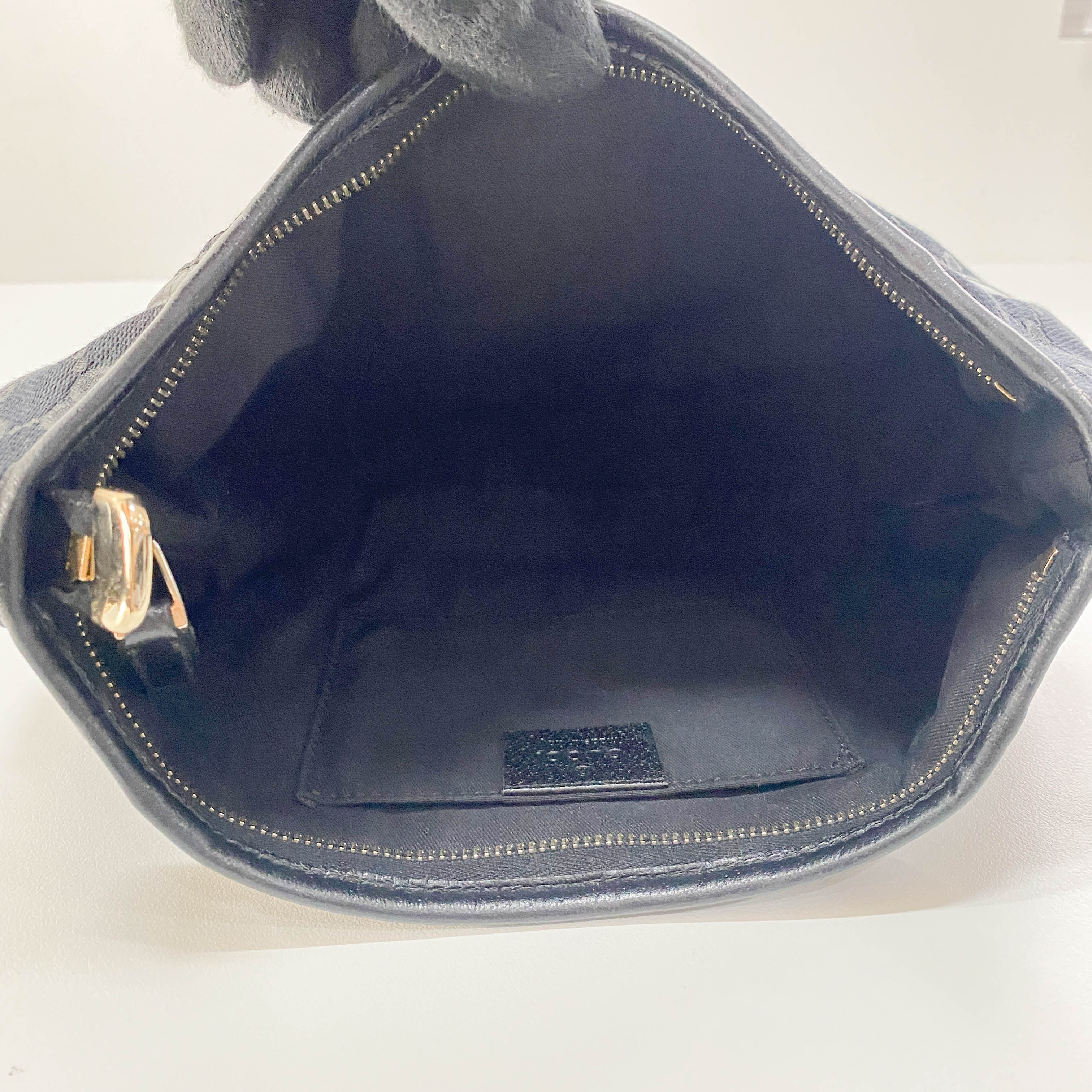 Abbey D-Ring Black Leather Shoulder Bag