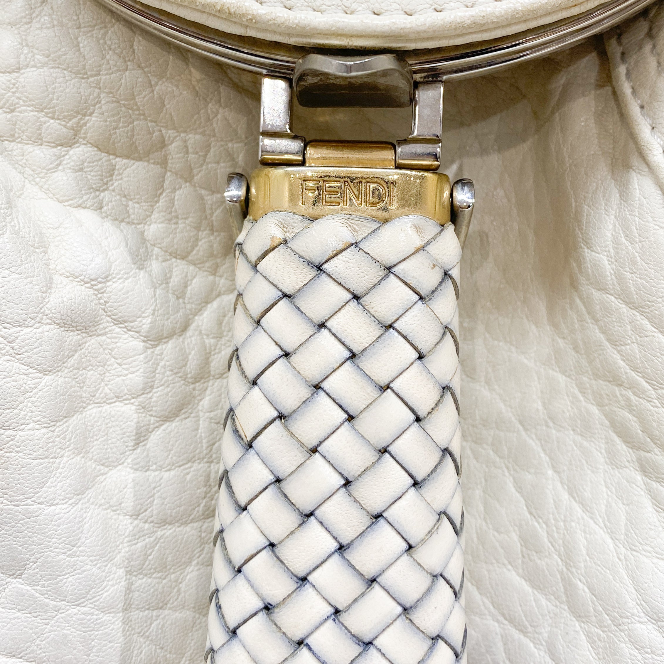 Vintage White Basket Leather Hand Bag