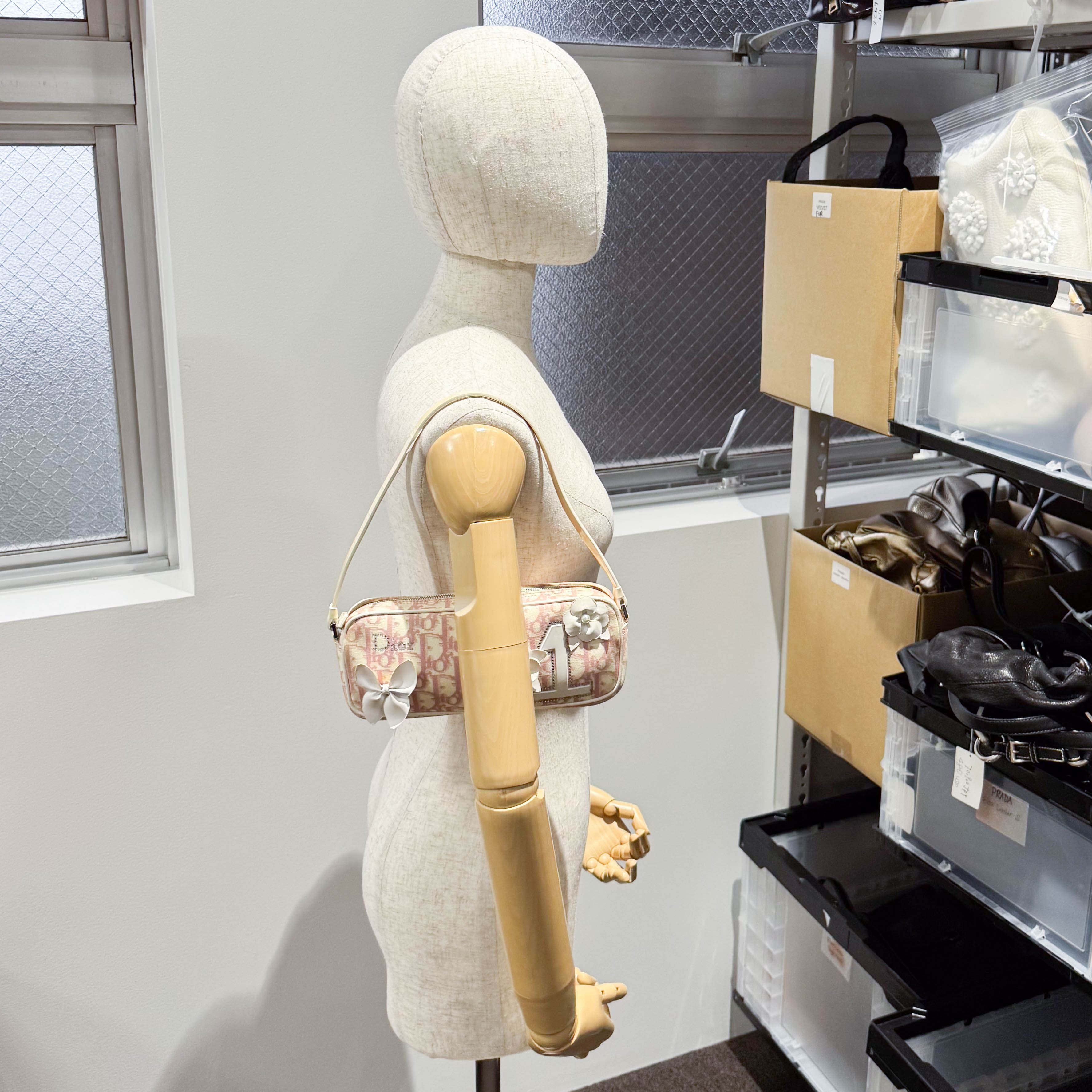 Girly Pinky Monogram Shoulder Bag