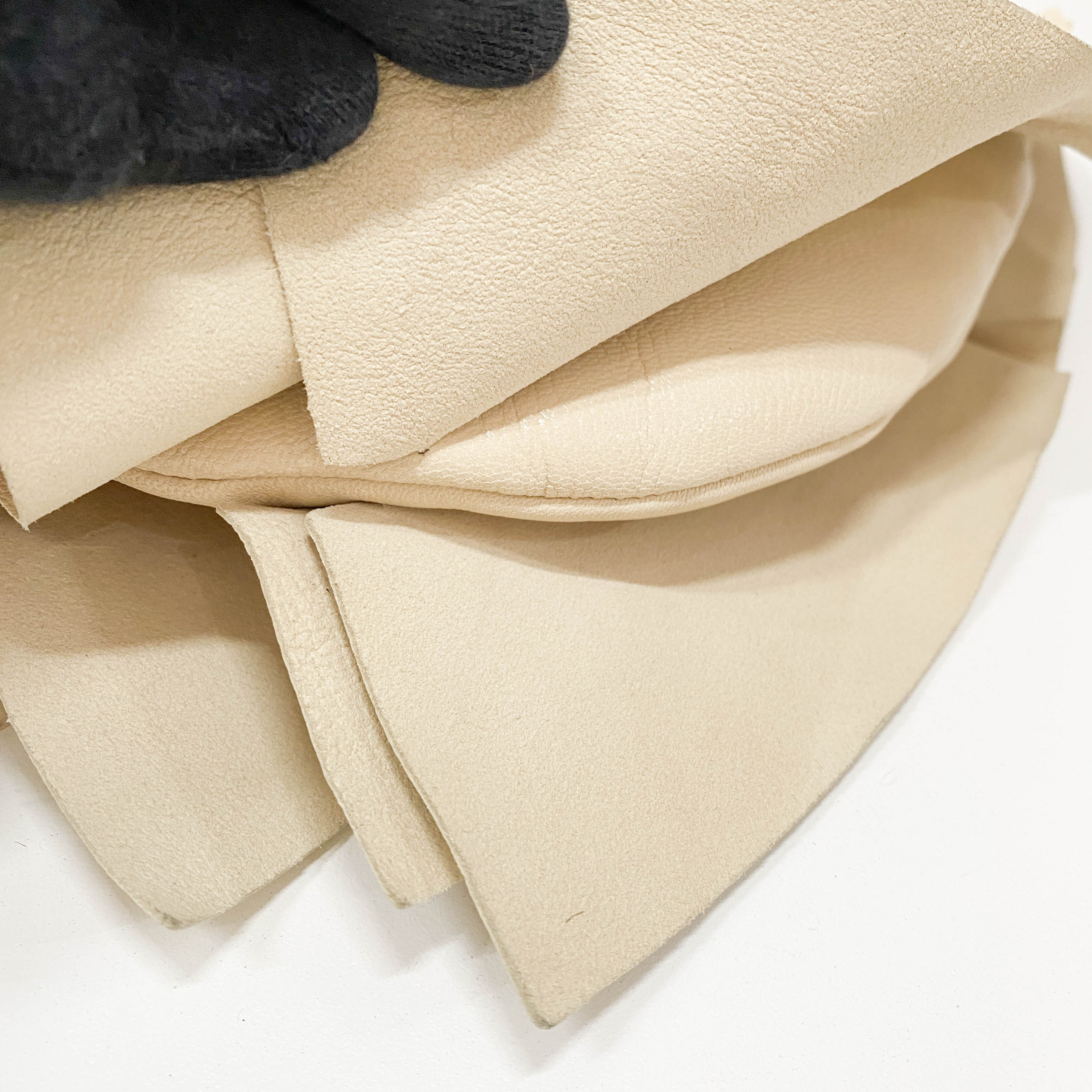 Saint Tropez Beige Leather Shoulder Bag