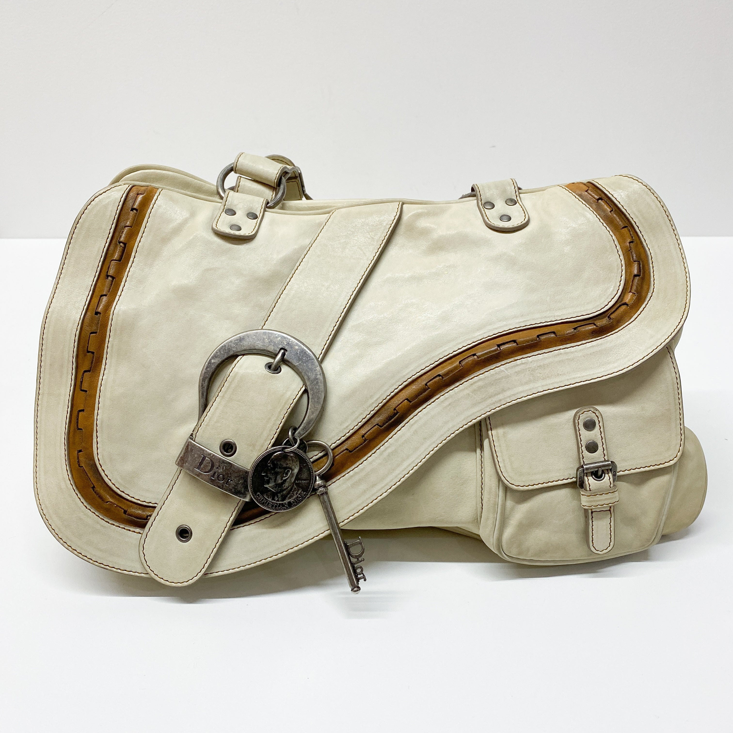 Gaucho Beige Leather Shoulder Bag