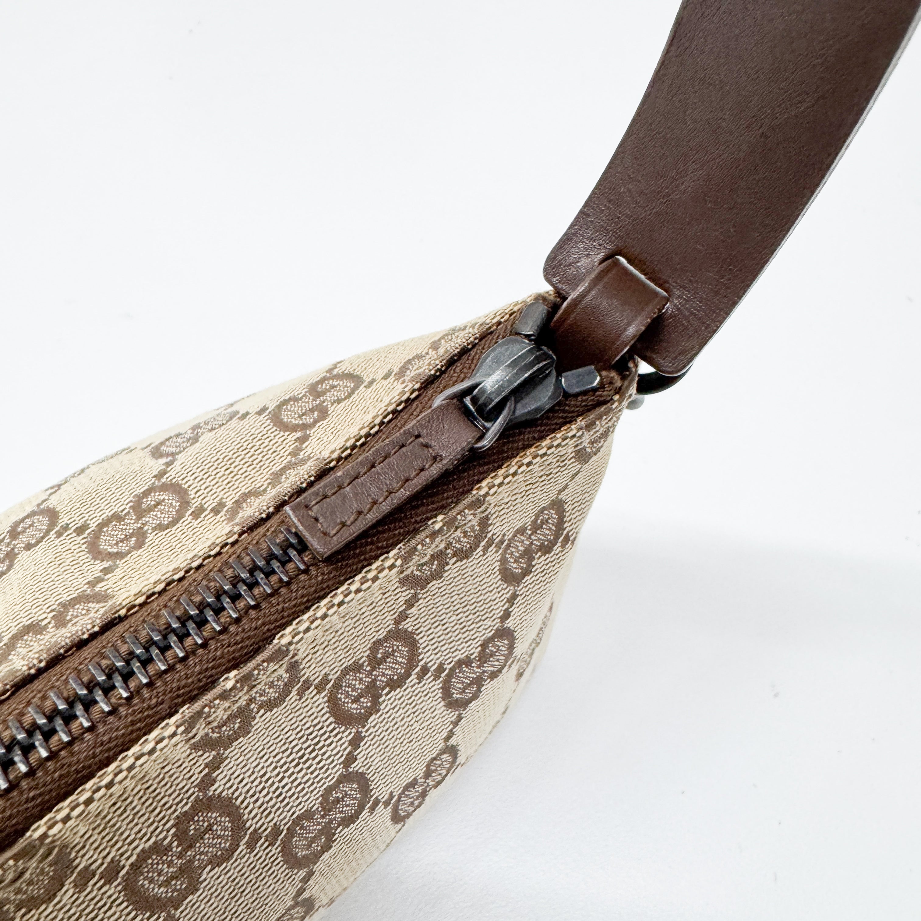 GG Brown Canvas Shoulder Bag