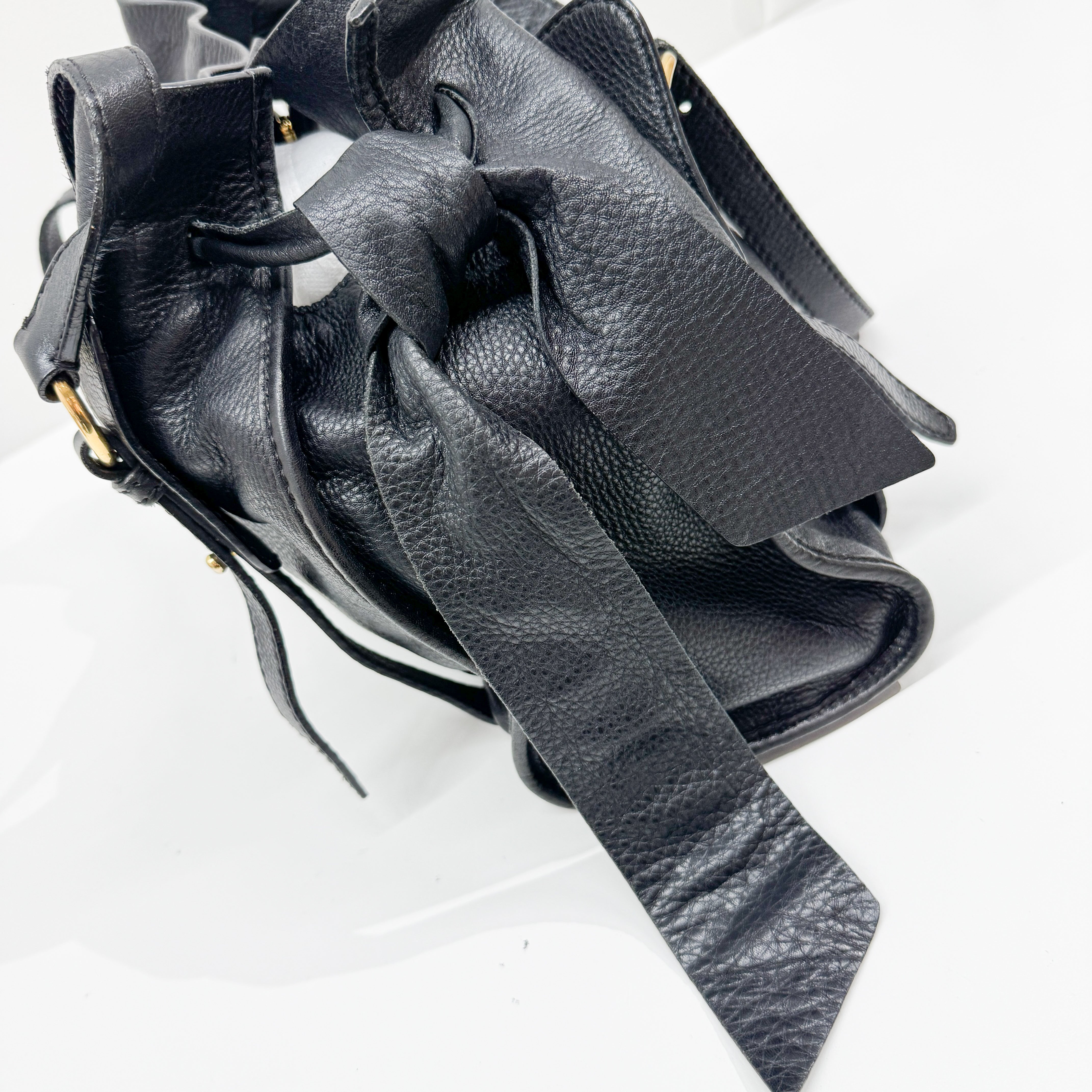 Vitello Lux Bow Bag Black Calfskin Leather Shoulder Bag