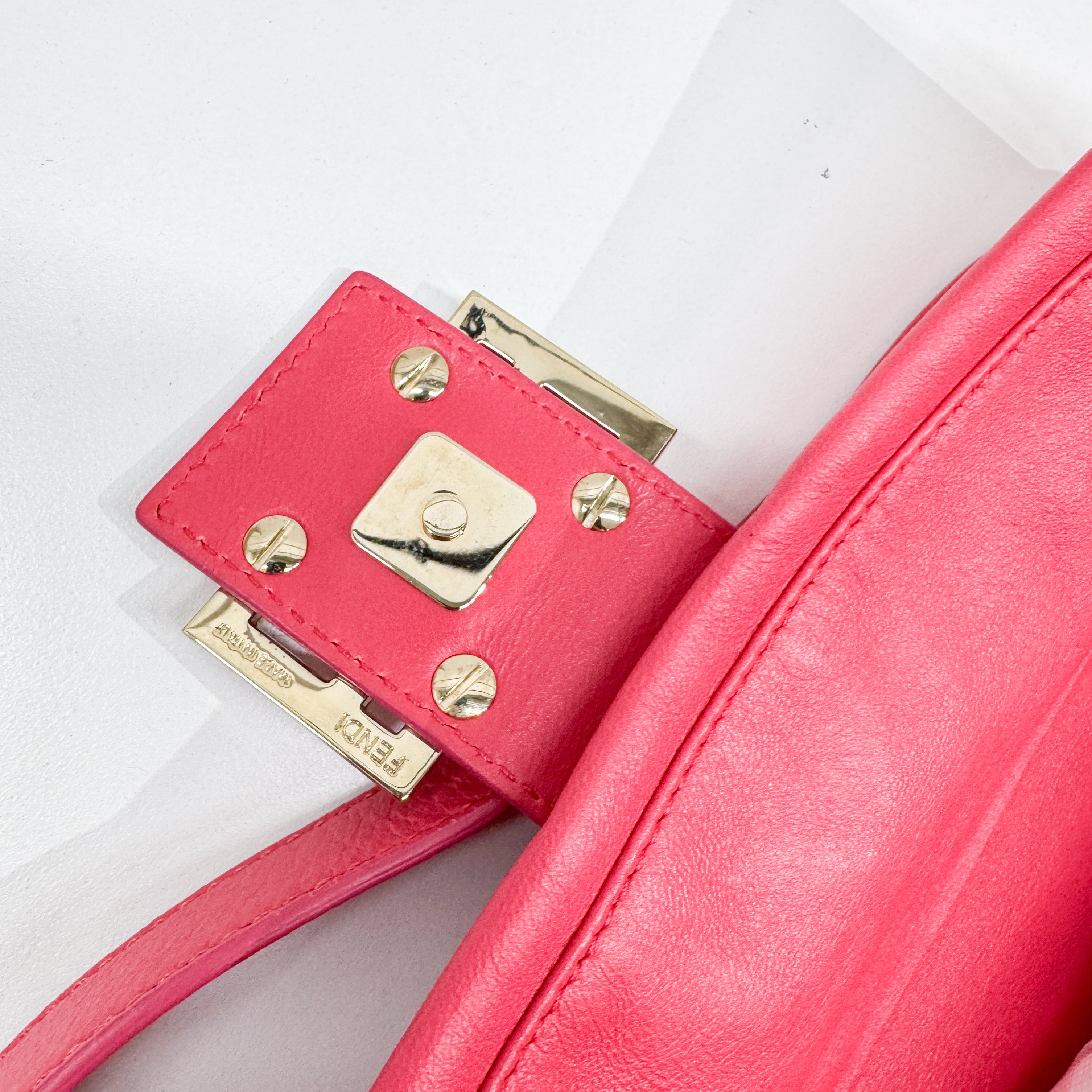 Baguette Pink Leather Shoulder Bag