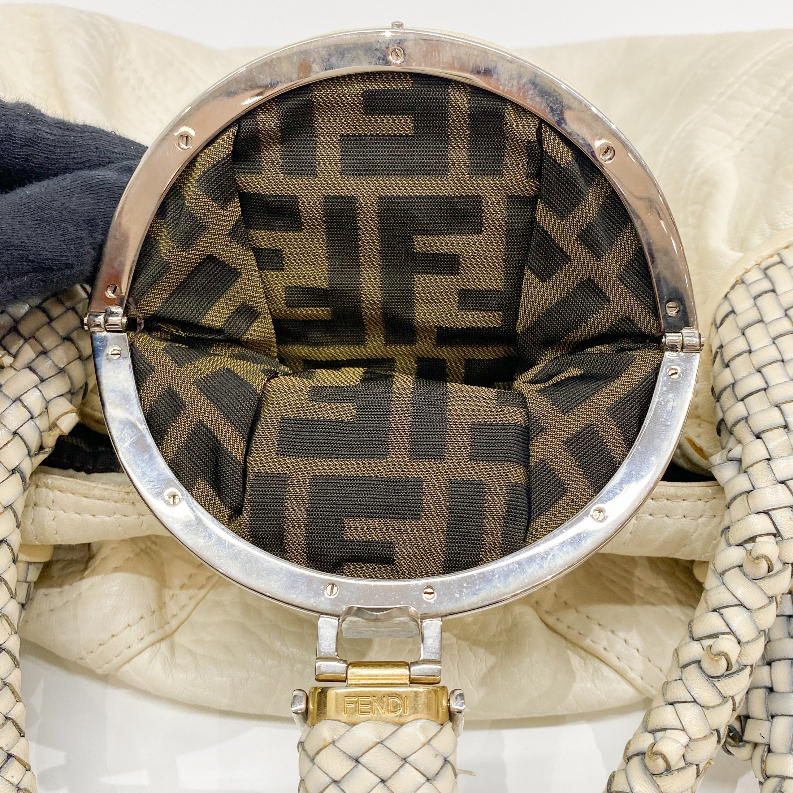 Vintage White Basket Leather Hand Bag